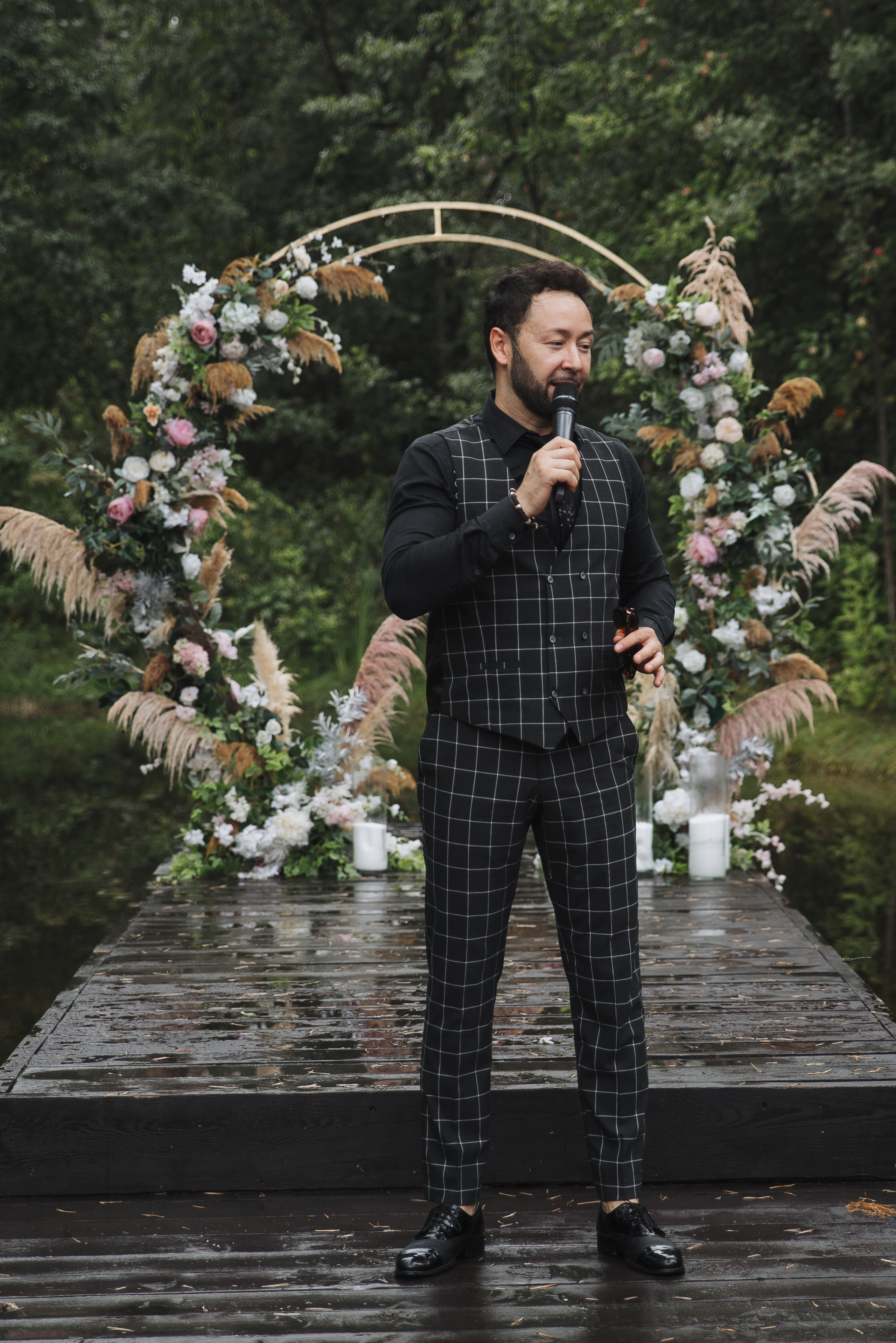 Ведущий Лойм. Подрядчики и друзья сети свадебных площадок House for wedding