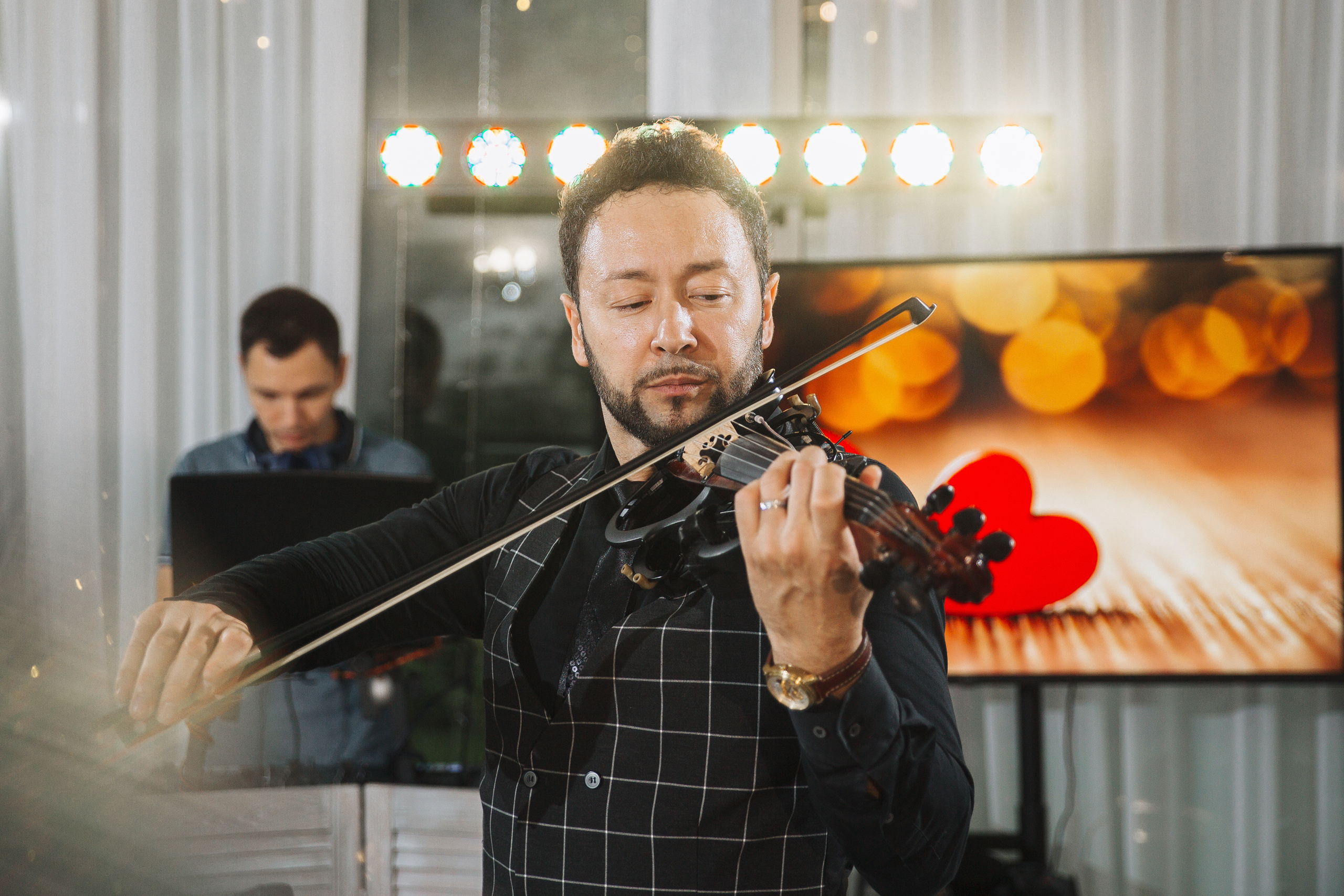 Ведущий Лойм. Подрядчики и друзья сети свадебных площадок House for wedding