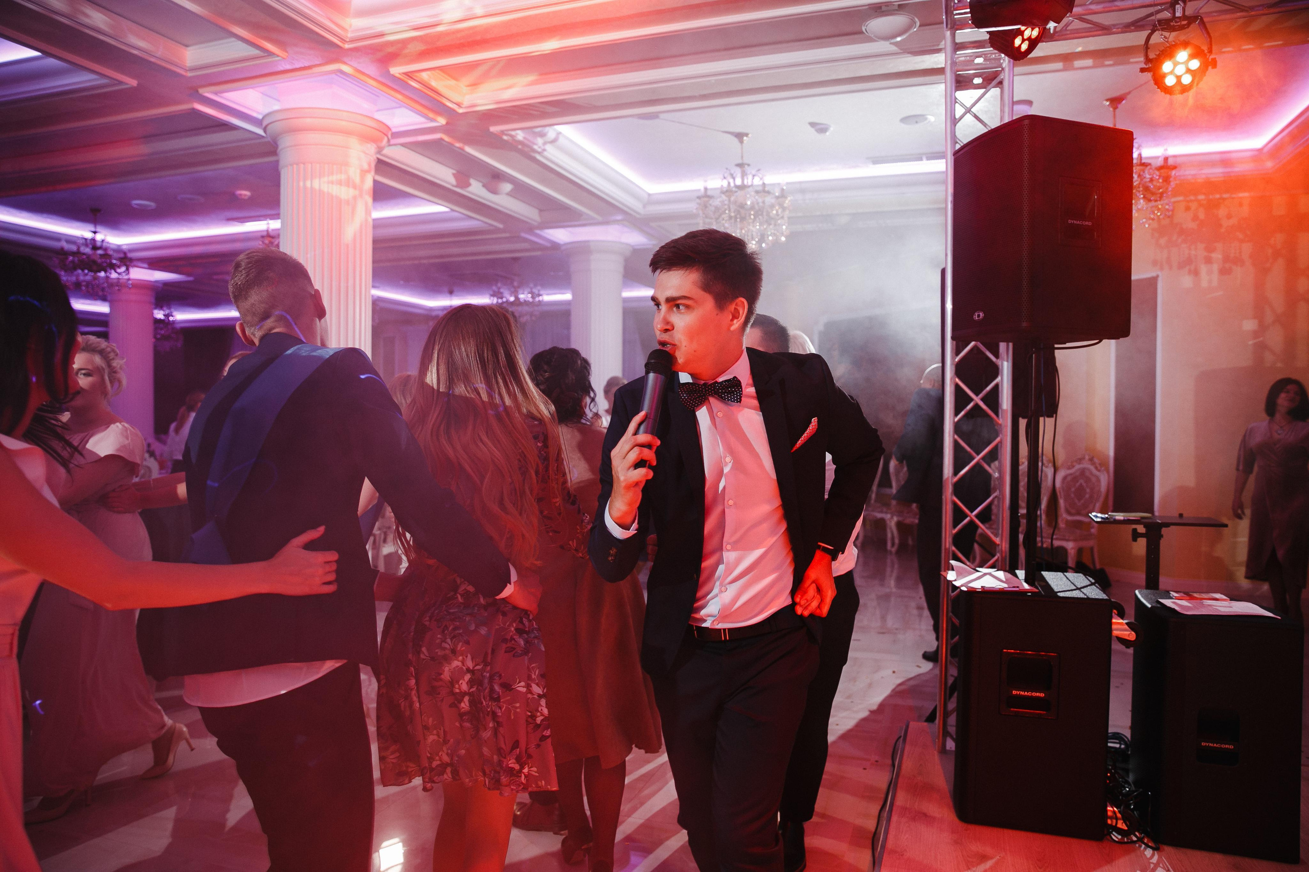 Ведущий Щербиненко. Подрядчики и друзья сети свадебных площадок House for wedding