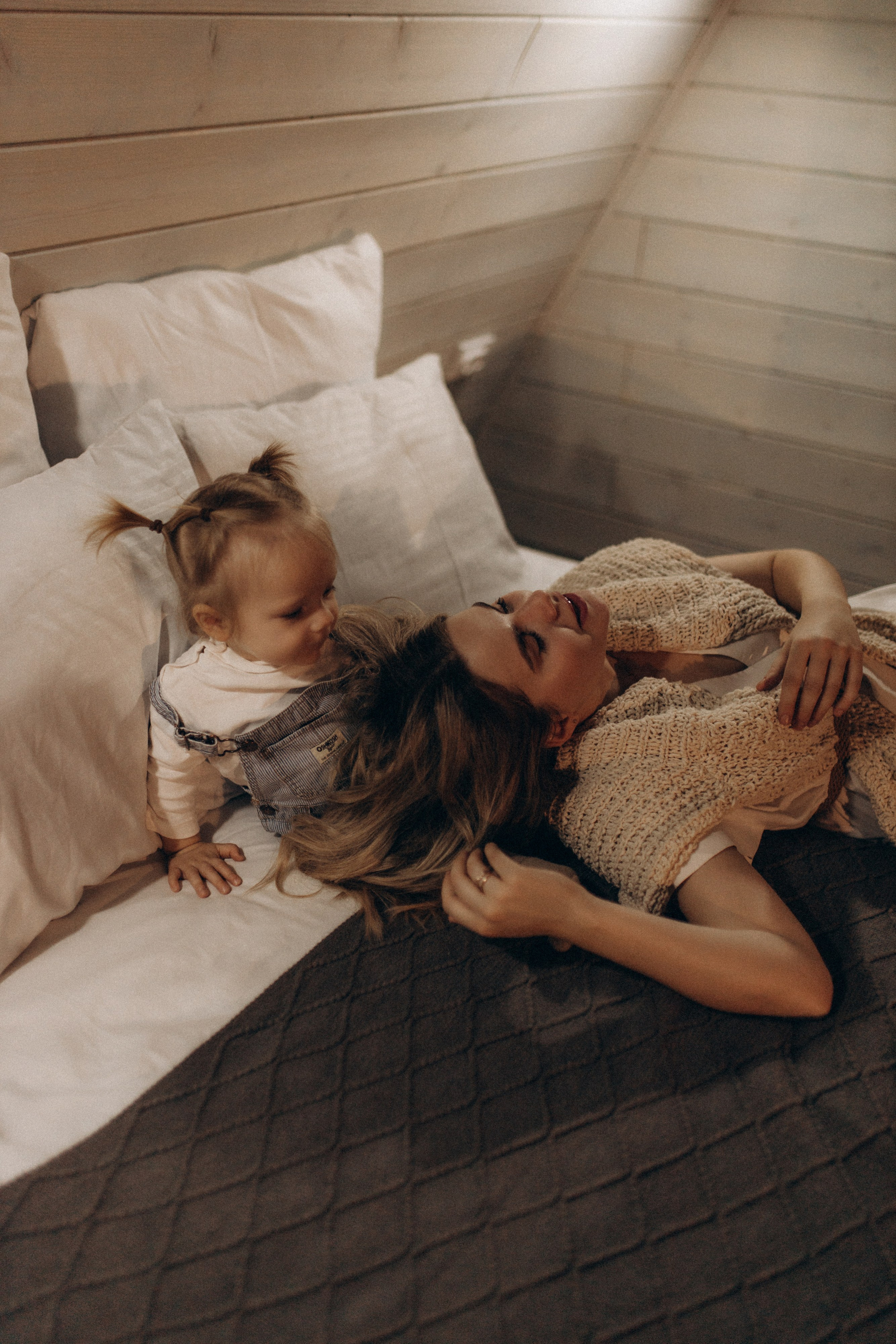 Алиса и мама. Семейный фотограф Губкин/Старый Оскол