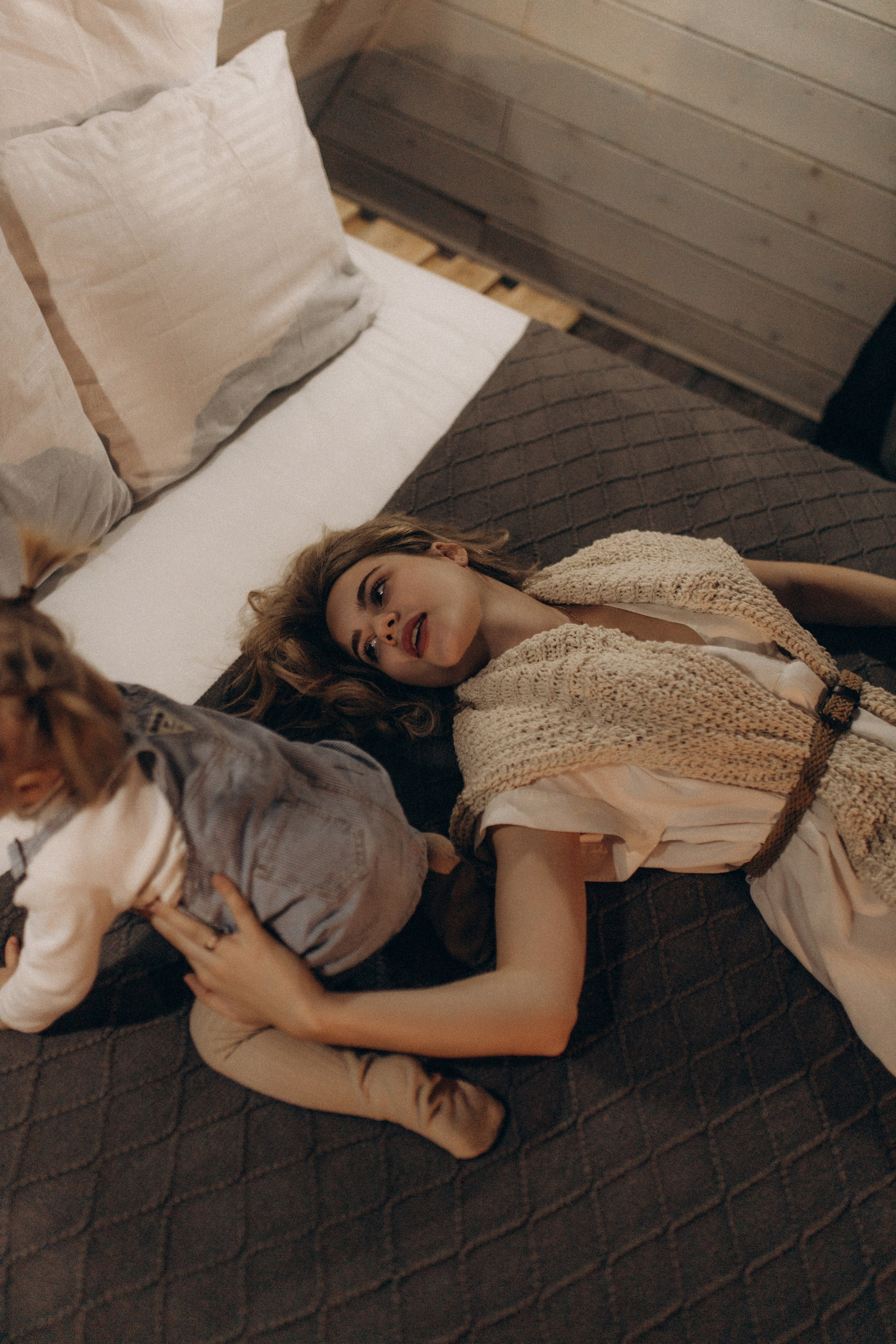 Алиса и мама. Семейный фотограф Губкин/Старый Оскол