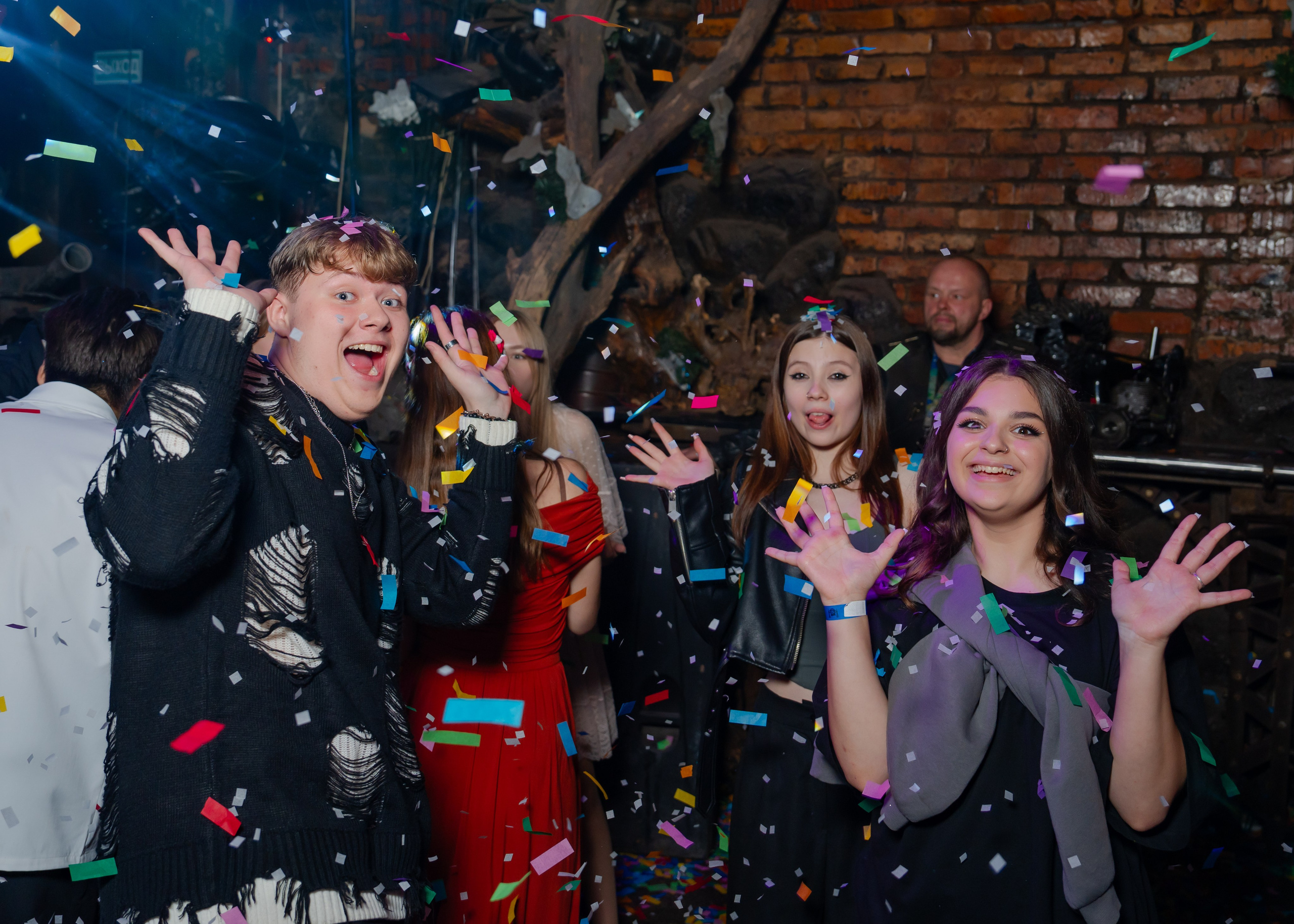 Выпускной Байк Центр «Ночные волки» 11 класс. Крамер Юлиана детский и семейный фотограф