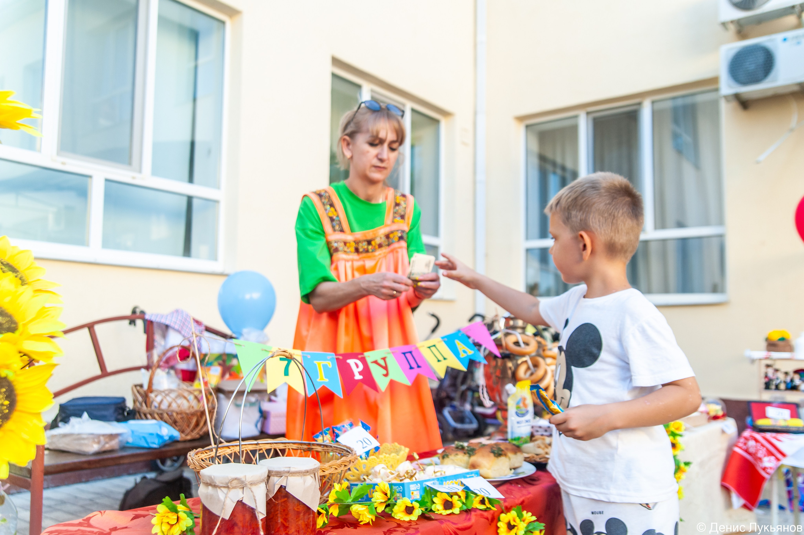 Ярмарка. Свадебный и семейный фотограф Денис Лукьянов в Краснодаре, Краснодарском крае и Республике Крым