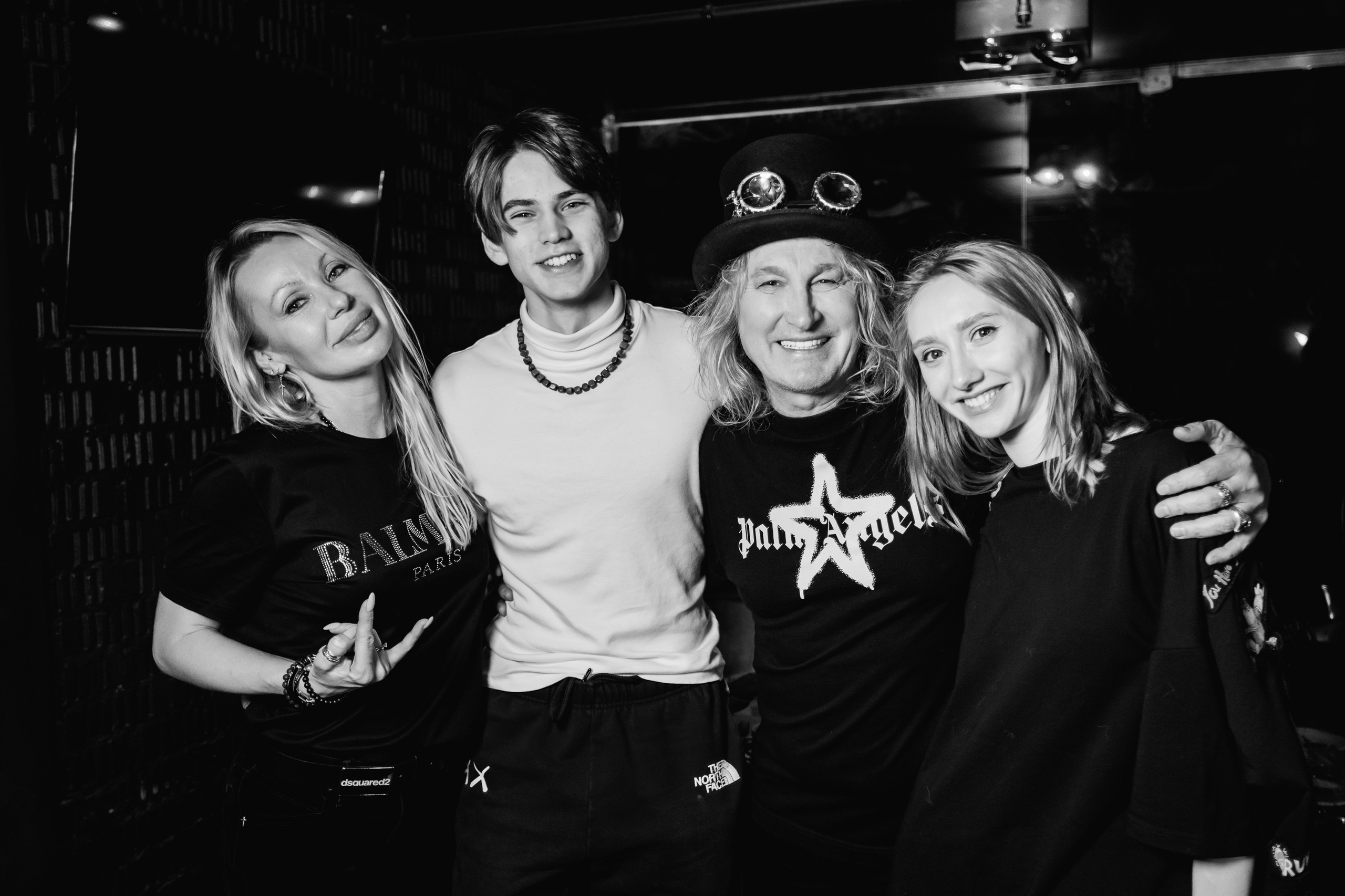 Люстра бар. Репортажный фотограф Сергей Дроздов