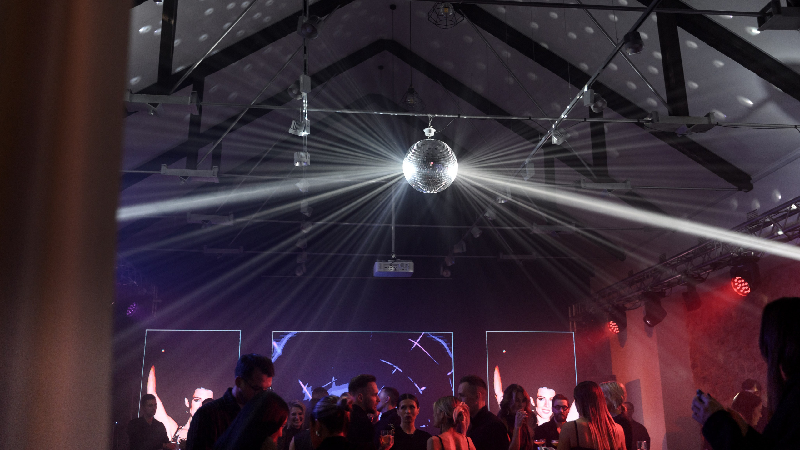 ЖЕСТОКИЕ ИГРЫ Евгении Яблоковой. Свадебный фотограф Минск