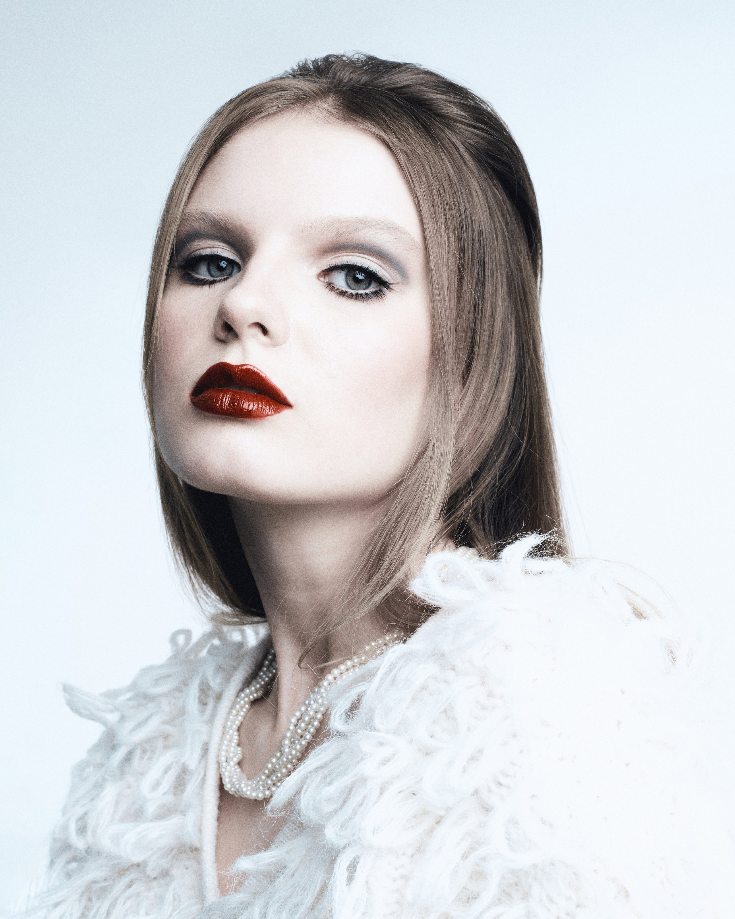 Kati, white and burgundy. Юрина Полина, фотограф из Екатеринбурга