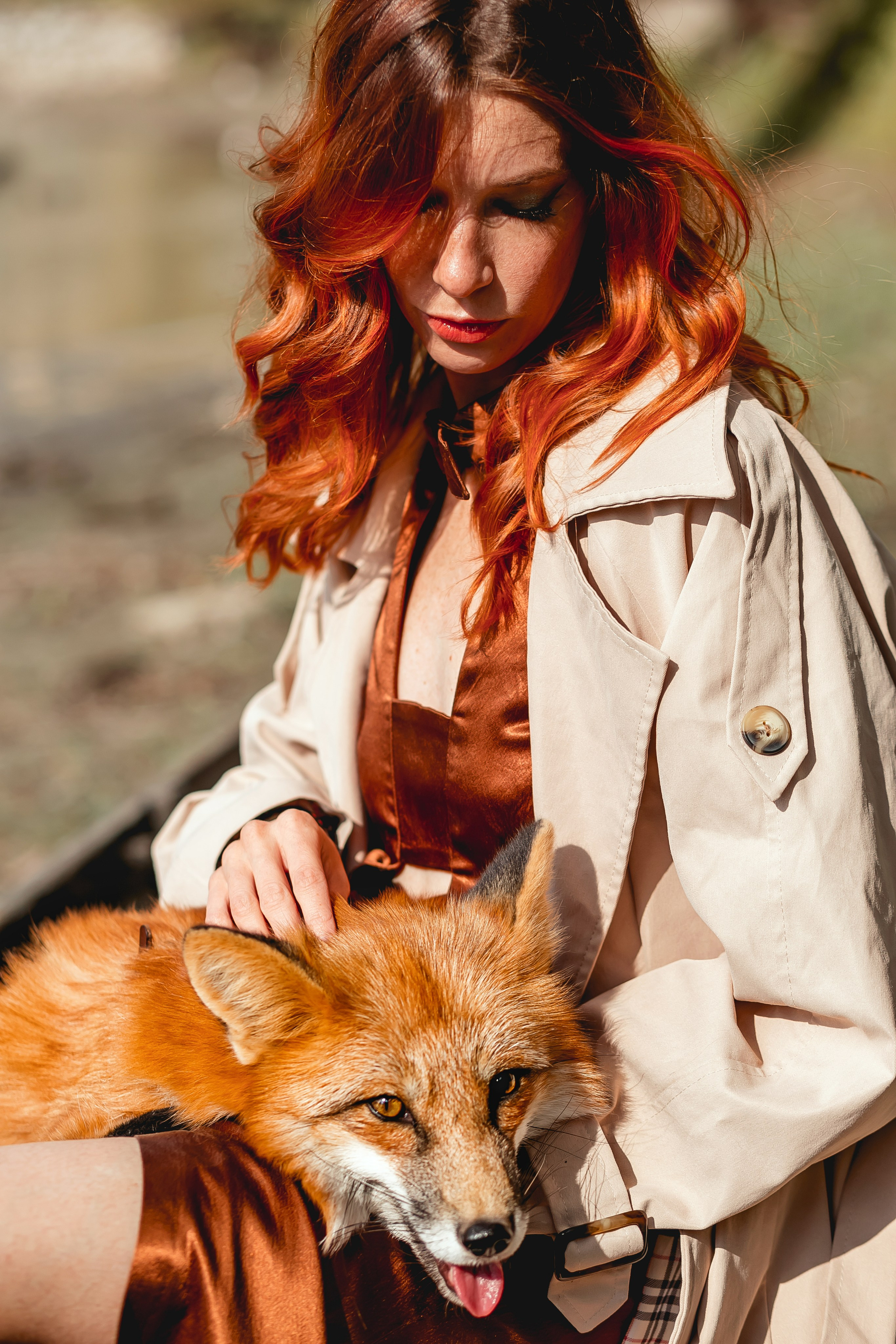 С лисом на берегу. Фотограф в  г. Новосибирск