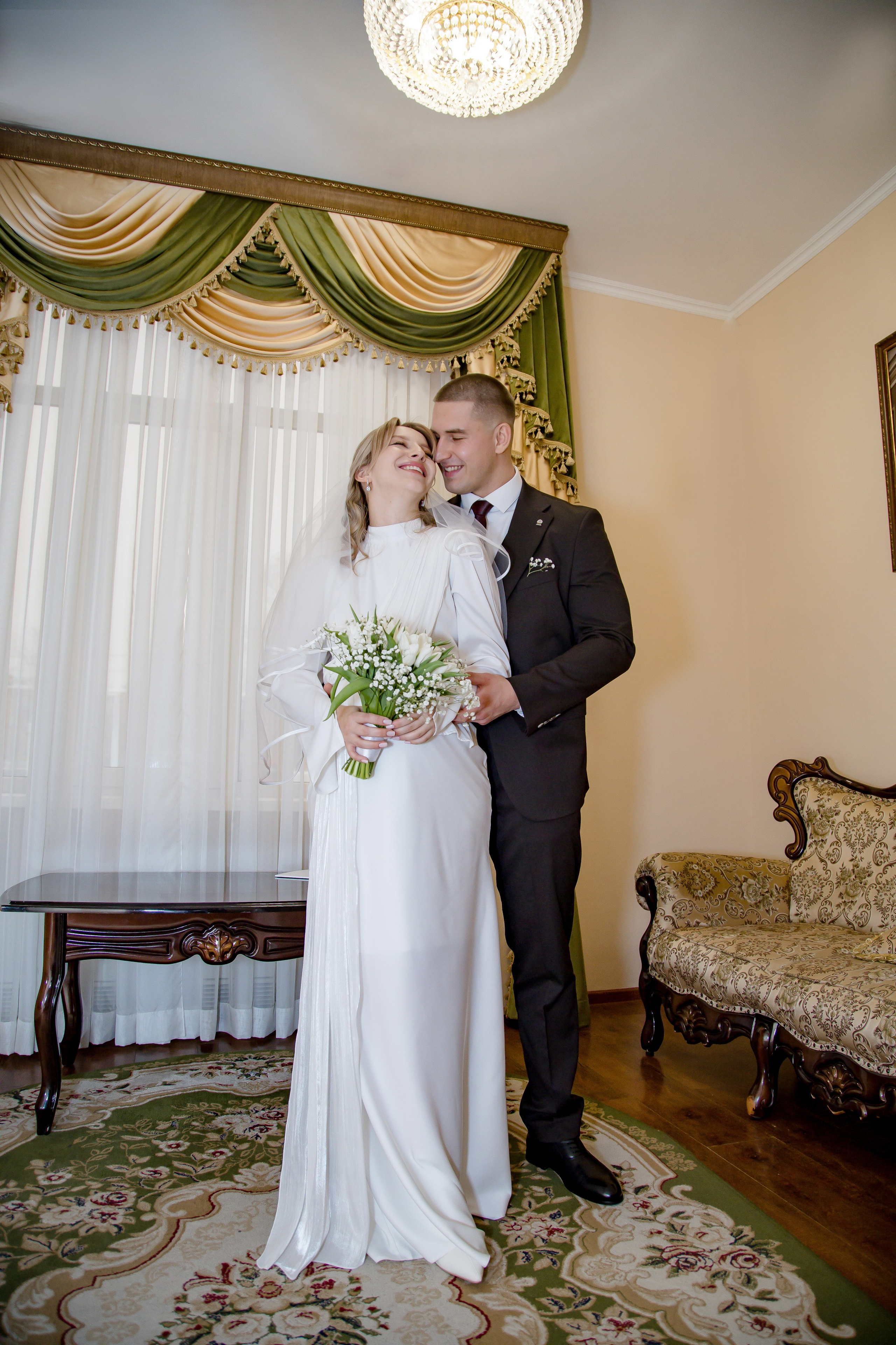 Свадебные фото. Фотограф Краснодара, фотограф в парке Галецкого.репортажный фотограф. детский фотограф, свадебный фотограф. профессиональный фотограф