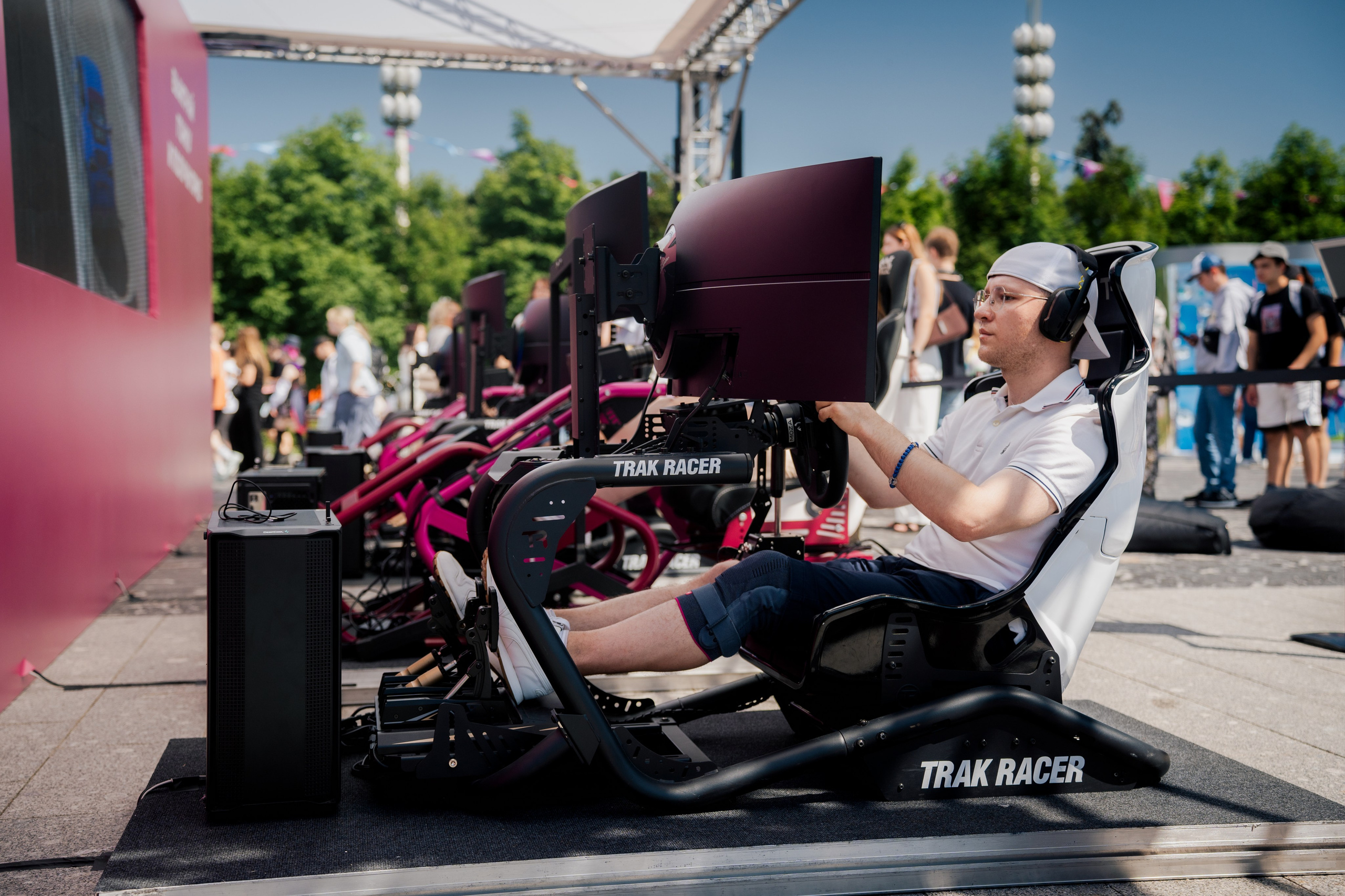VK Fest 2026 | Стенд Igora Drive. Ilya Foxy — автомобильный фотограф