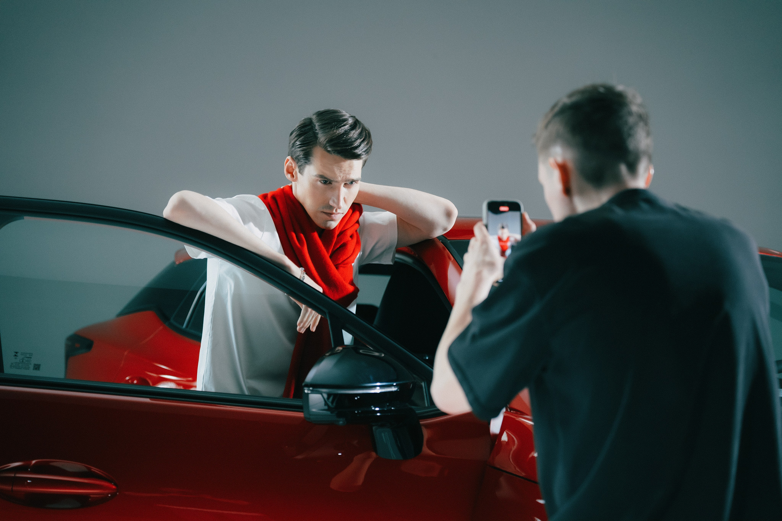 Omoda Backstage. Ilya Foxy — автомобильный фотограф