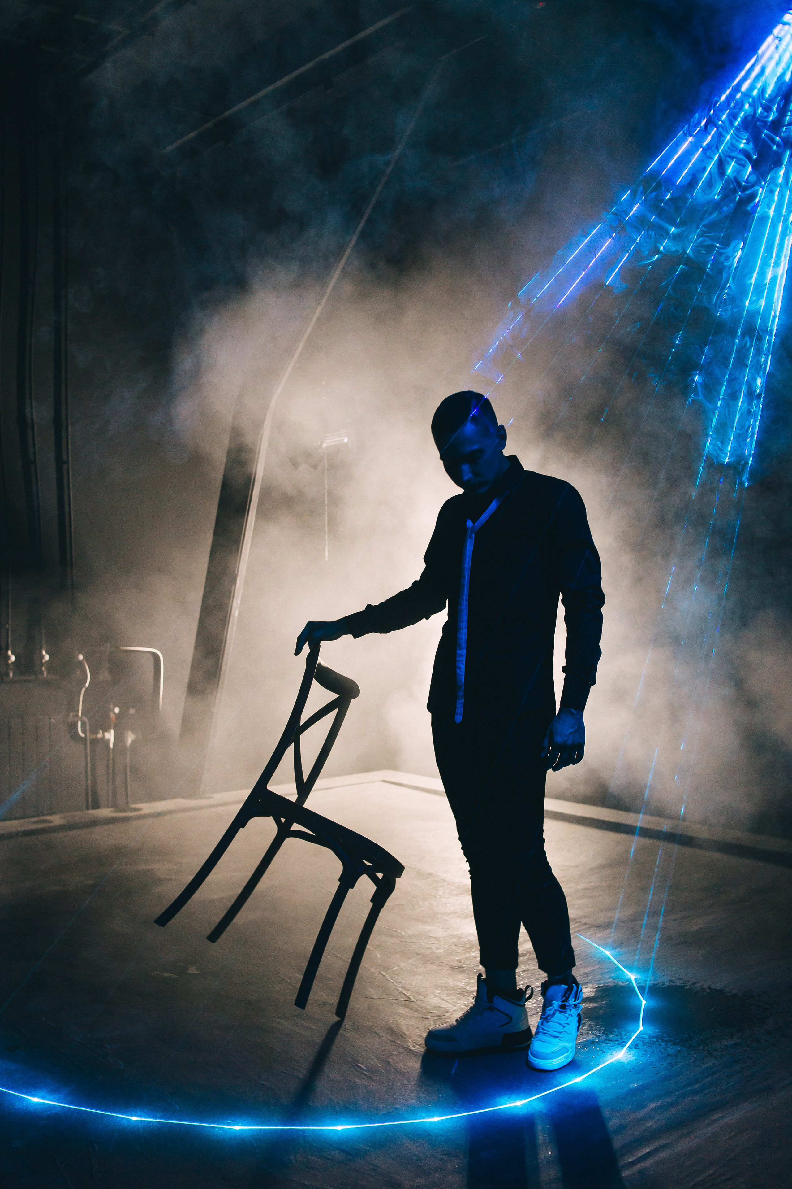 Евгений. Съёмка с лазером. Фотограф Регина Крикунова г. Красноярск