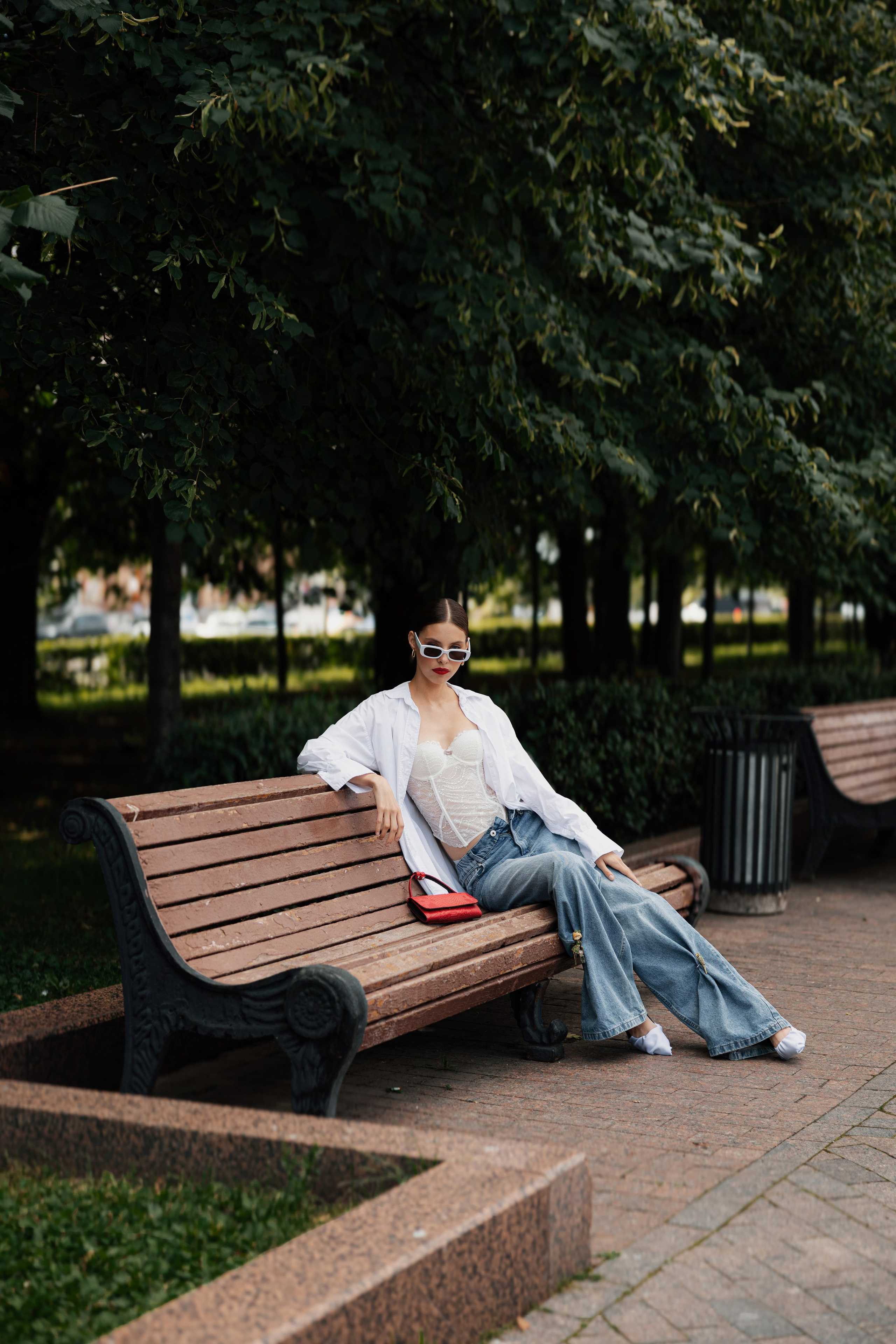 Стилизация съёмок на улице. Фешн и персональный стилист в Париже и Москве