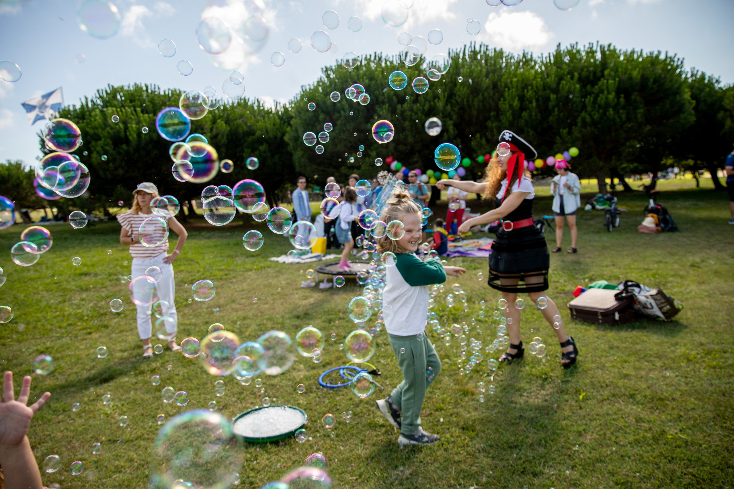 Children's and Family Photographer Oksana Lomnova