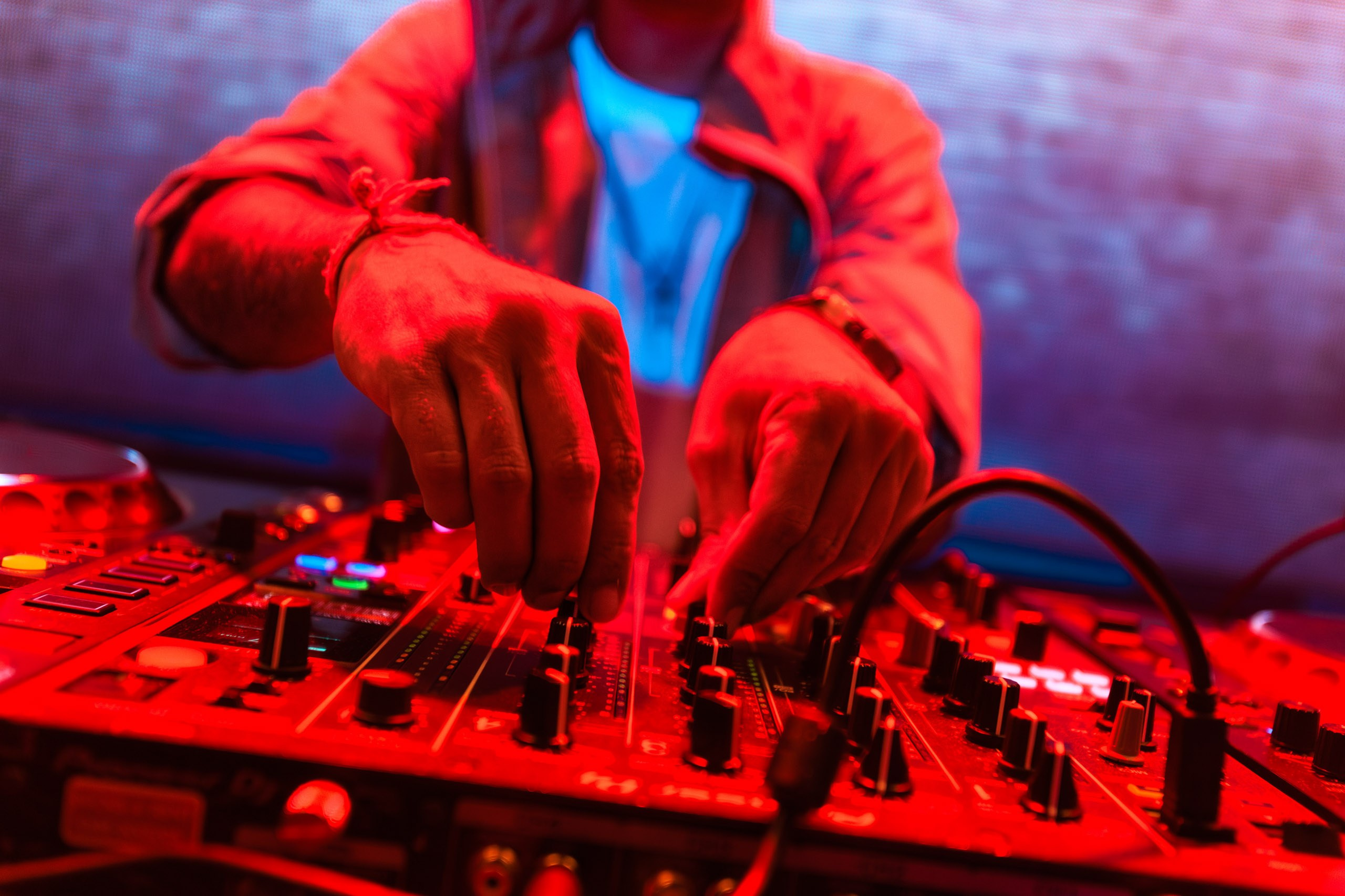 27.06.25 Ночь музыки. Репортажный фотограф Екатеринбург | Яркий, качественный репортаж | Концерты, клубы, репортаж, праздники, корпоративы