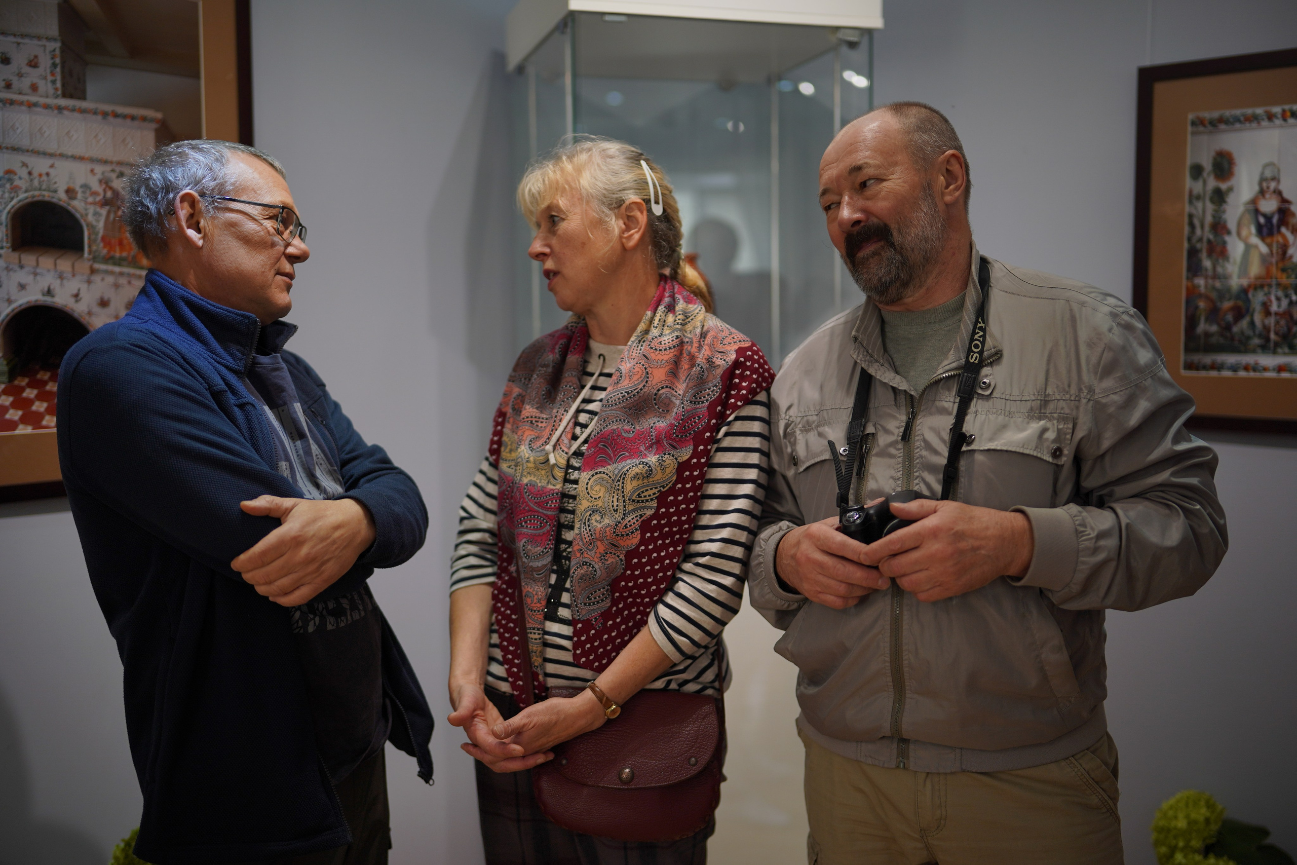 Exhibition by Alexander Tsaregorodtsev and Marnarita Podgornaya — Выставка Александра Царегородцева и Марнариты Подгорной