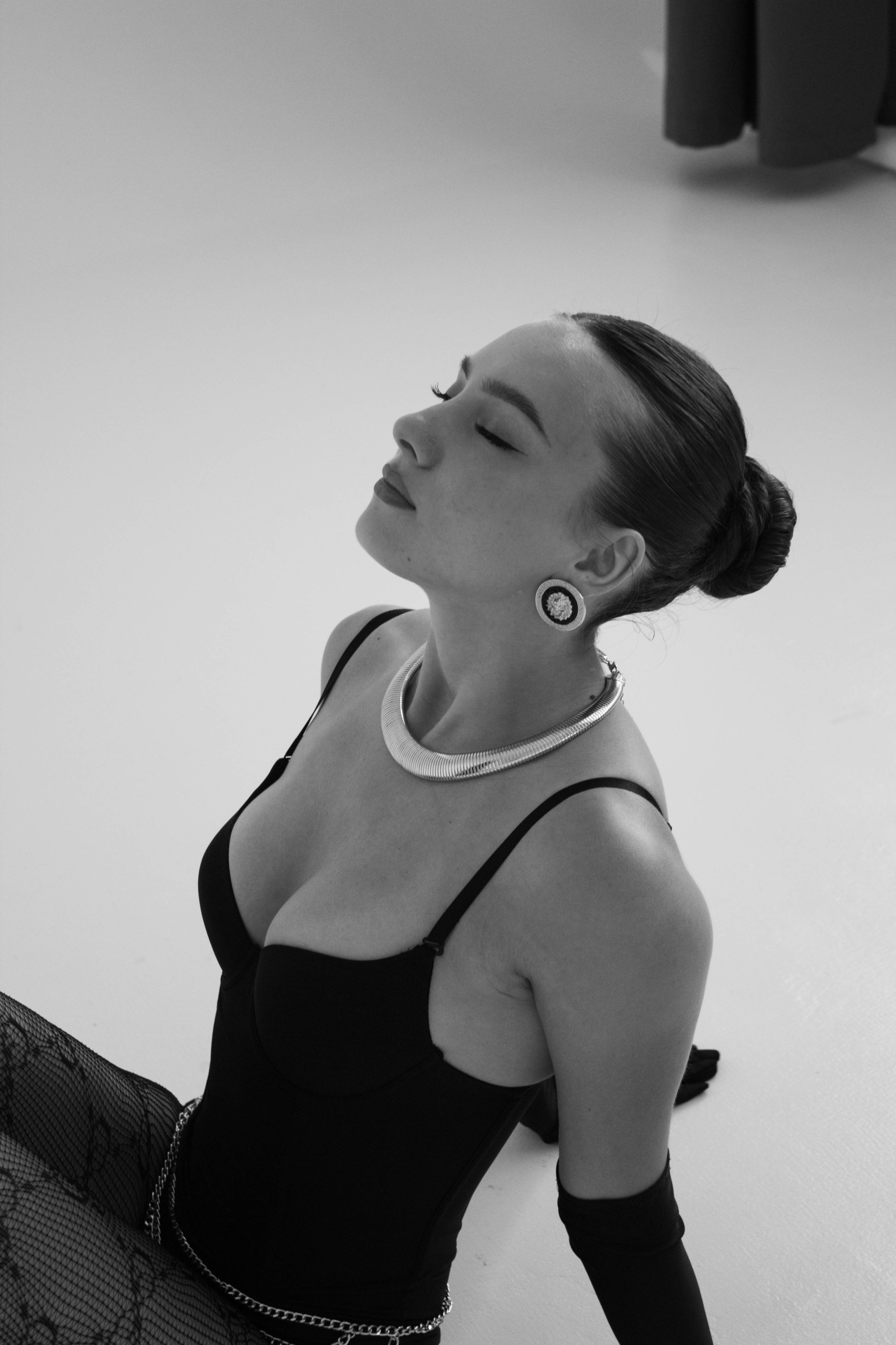 Yana. Я — Алёна и я фотографирую красиво (е)