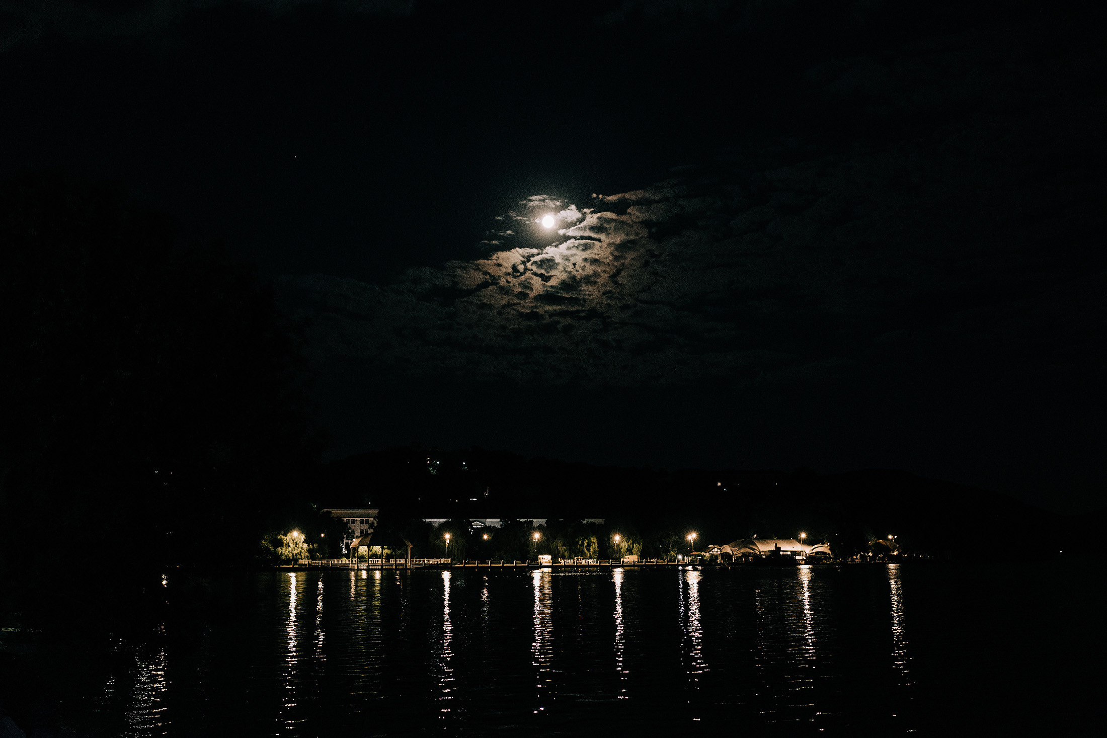 Саша и Света Абрау-Дюрсо. Свадебный и семейный фотограф в Краснодаре Роман Моско