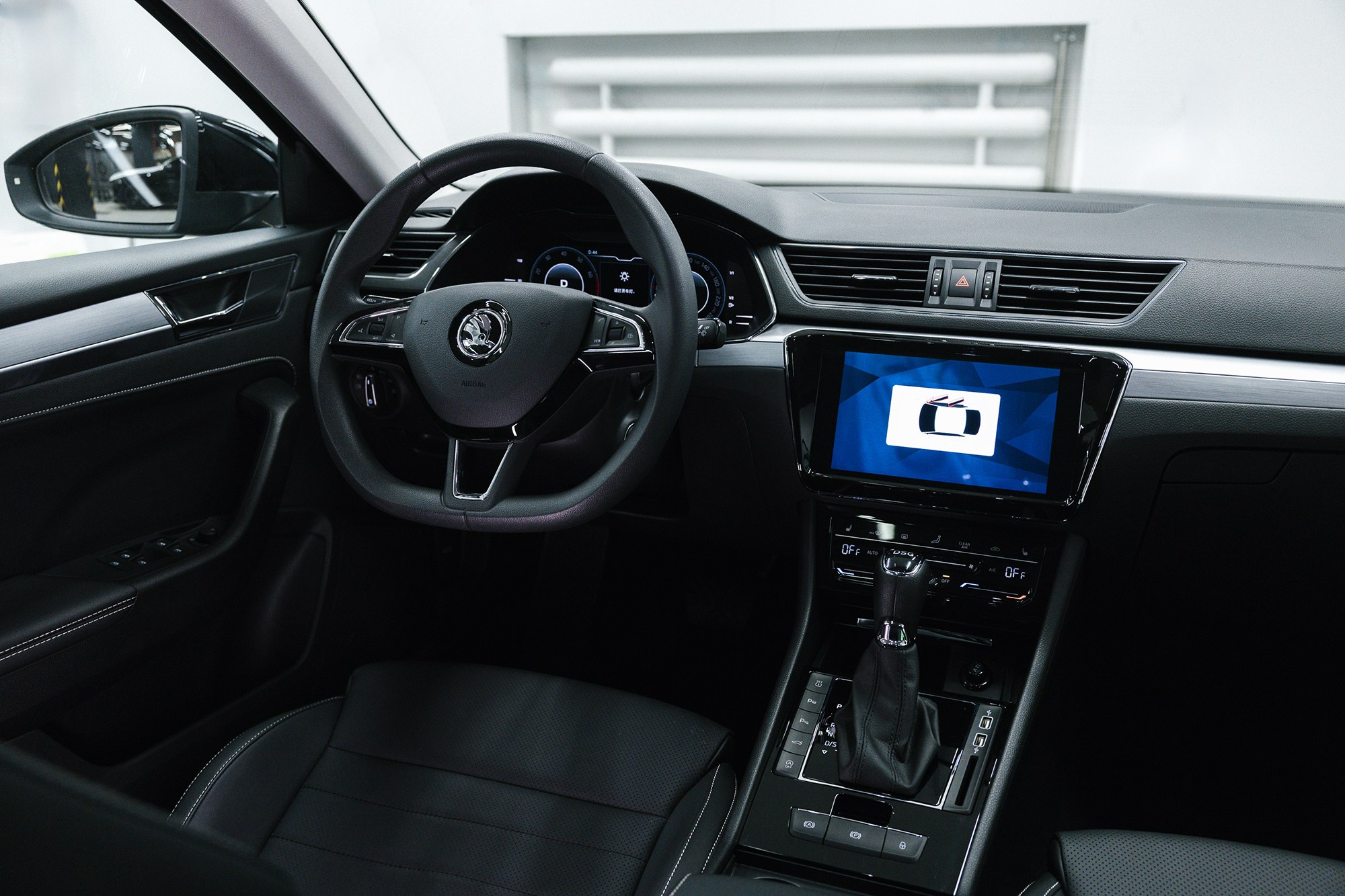 SKODA SUPERB  1.4 TSI DSG (150 л. с.). Автосалон «Х-Авто»