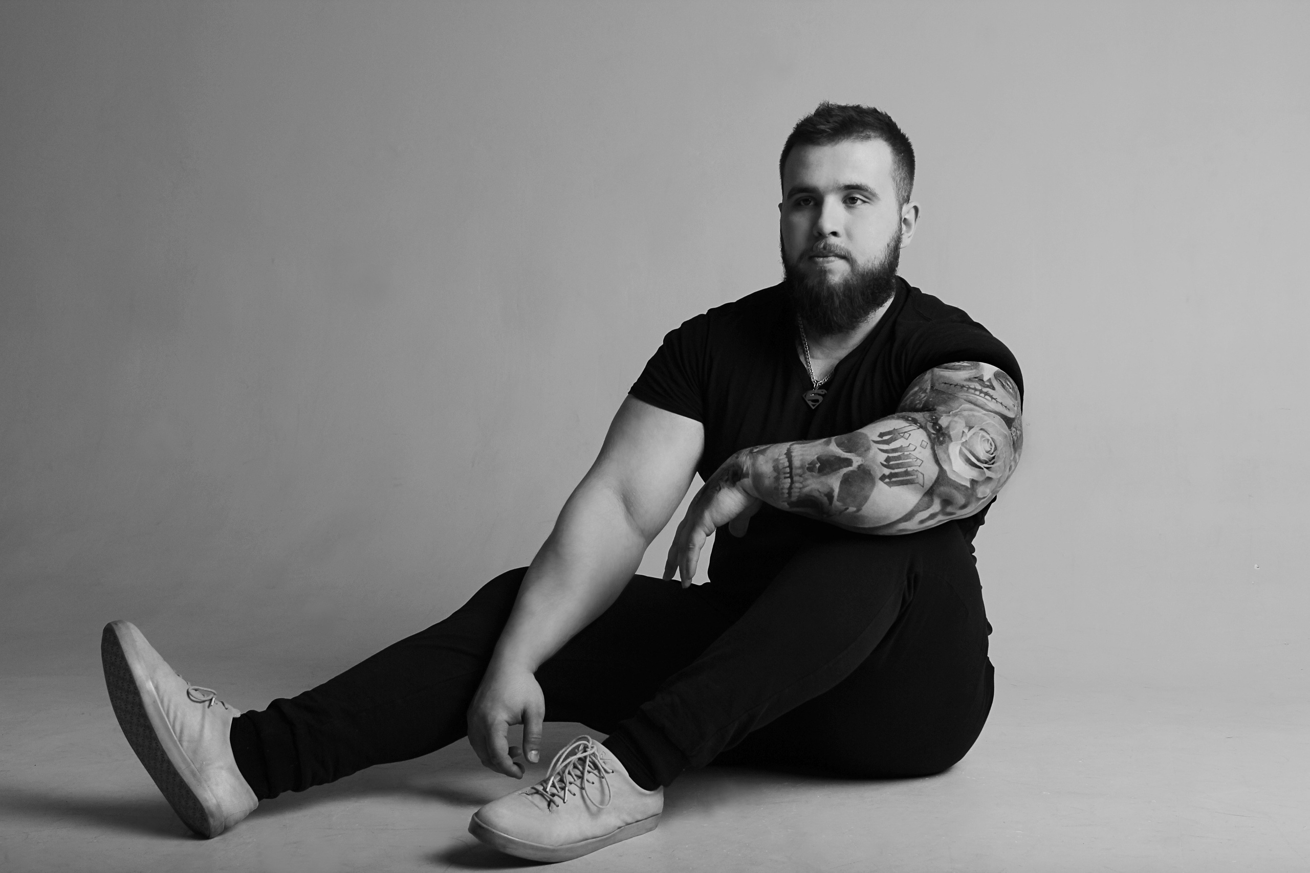 Мужская фотосессия в студии. Булат. Свадебный и репортажный фотограф в Уфе| Осетрова Ольга