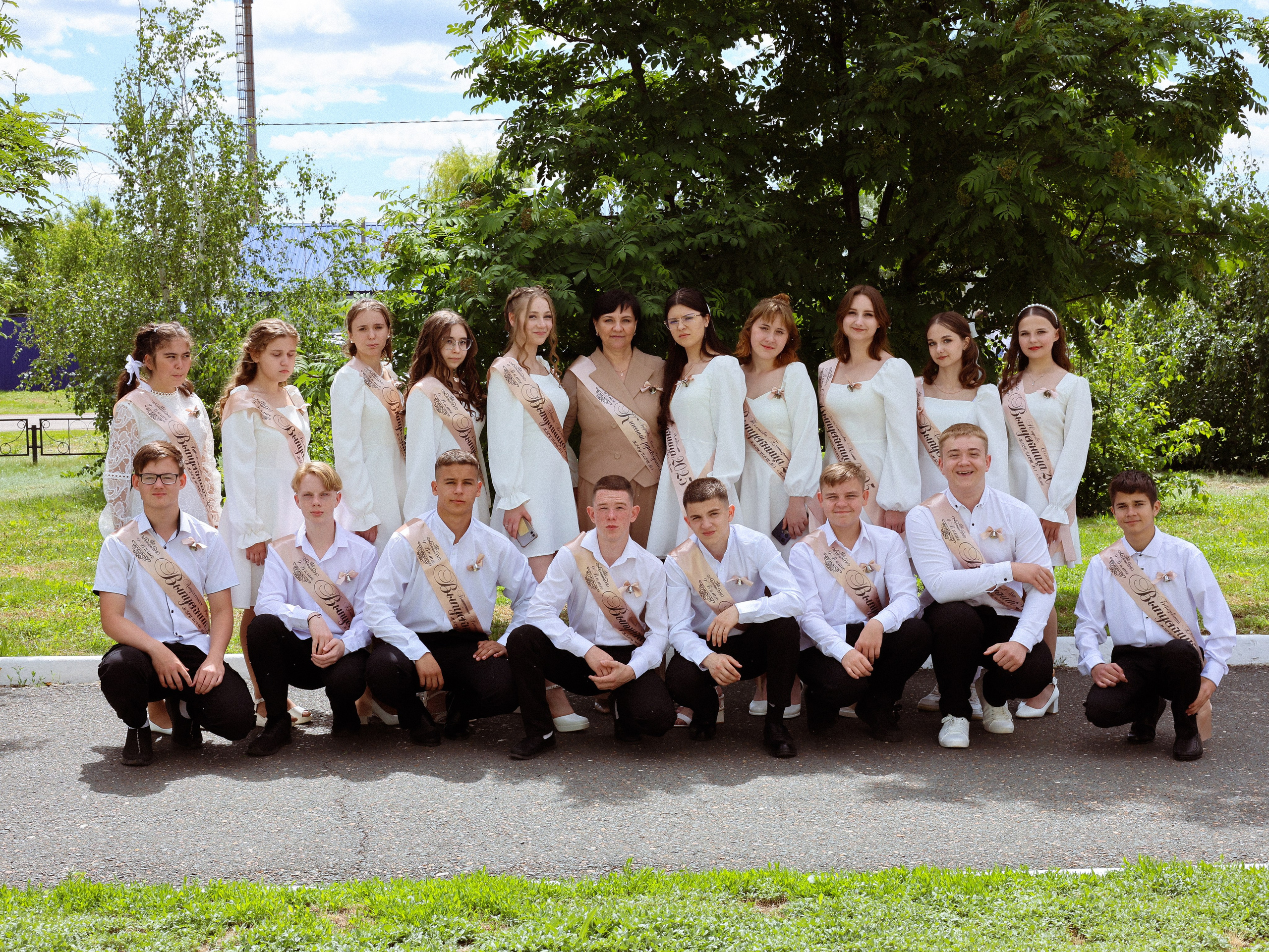 Последний звонок 2025. Мания, портретный фотограф в городе Оренбург