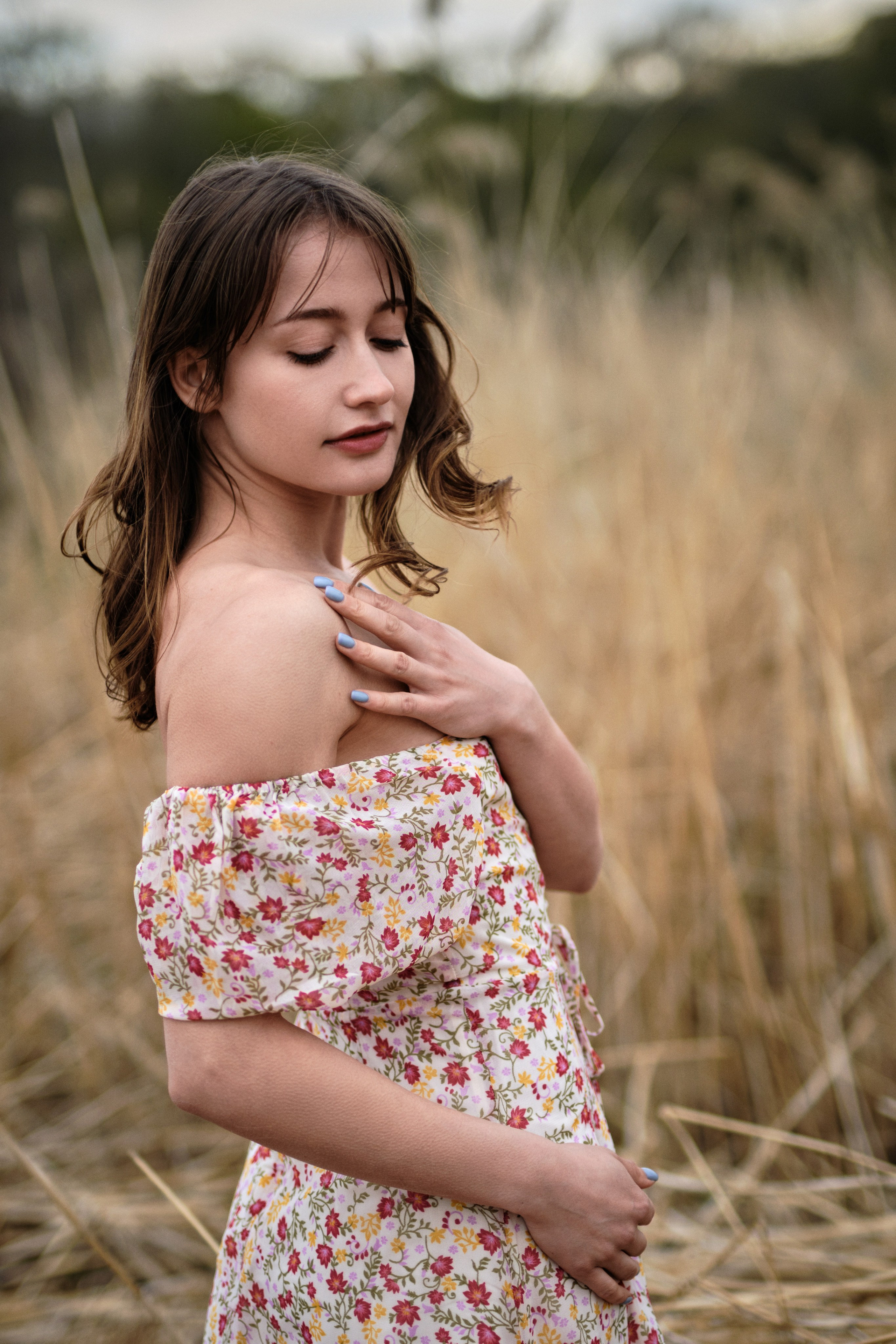 Фотосессии на природе, фотосессии в лесу, фотосессии в полях, фотосессии на озере. Фотограф женский портретный будуар лавстори Санкт-Петербург Виктор Иванов