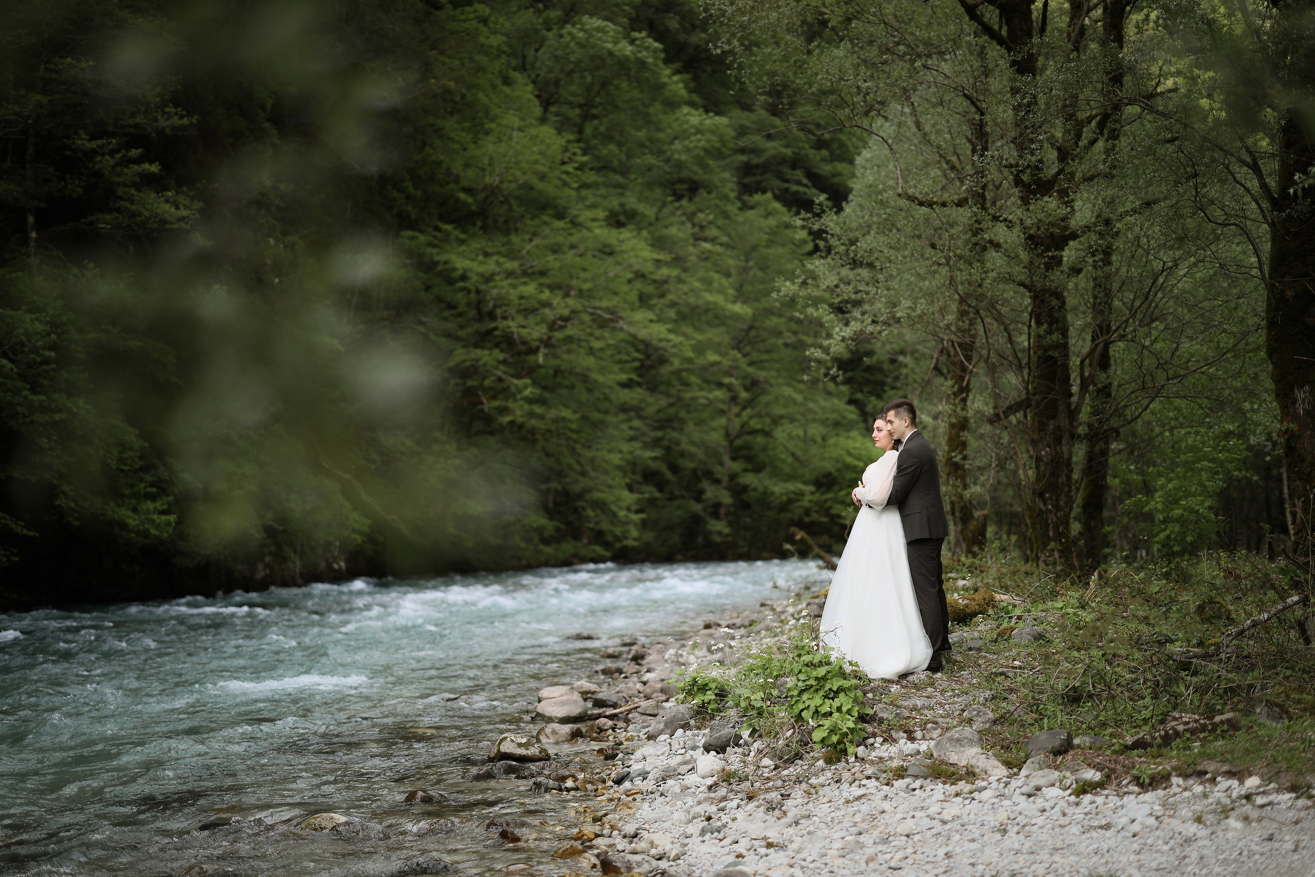 Свадебное Love story на озере Рица. Свадебный и семейный фотограф в Абхазии Жанна Соснина