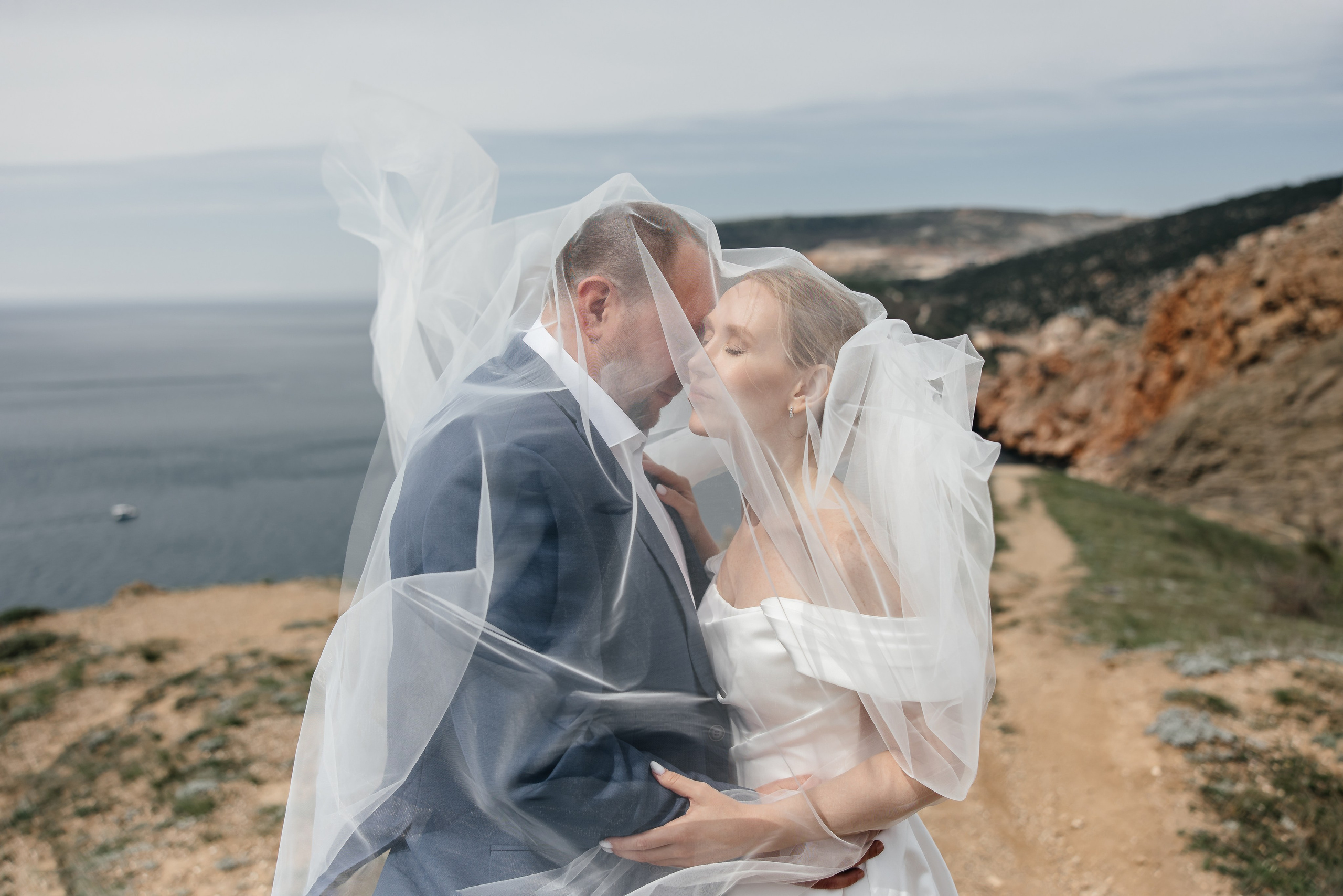 Анонс свадьбы Алены и Алексея. Весенняя Балаклава и Ливадийский дворец. Свадебный фотограф в Крыму и Севастополе Ольга Баскакова