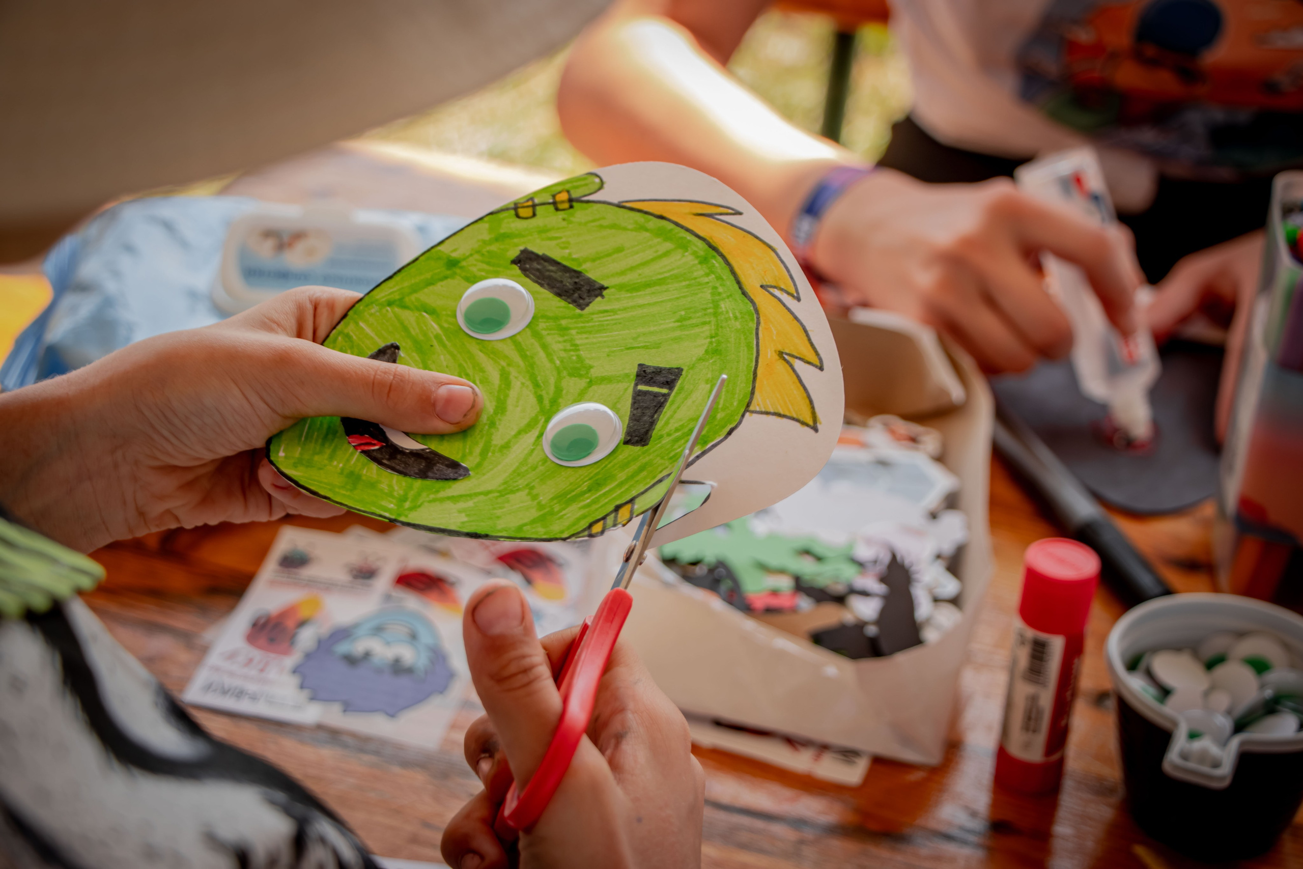 Медиаторики. Репортажный фотограф в Москве Катя Луговая, портретный фотограф и «street» фотограф, фотосессии «под ключ»