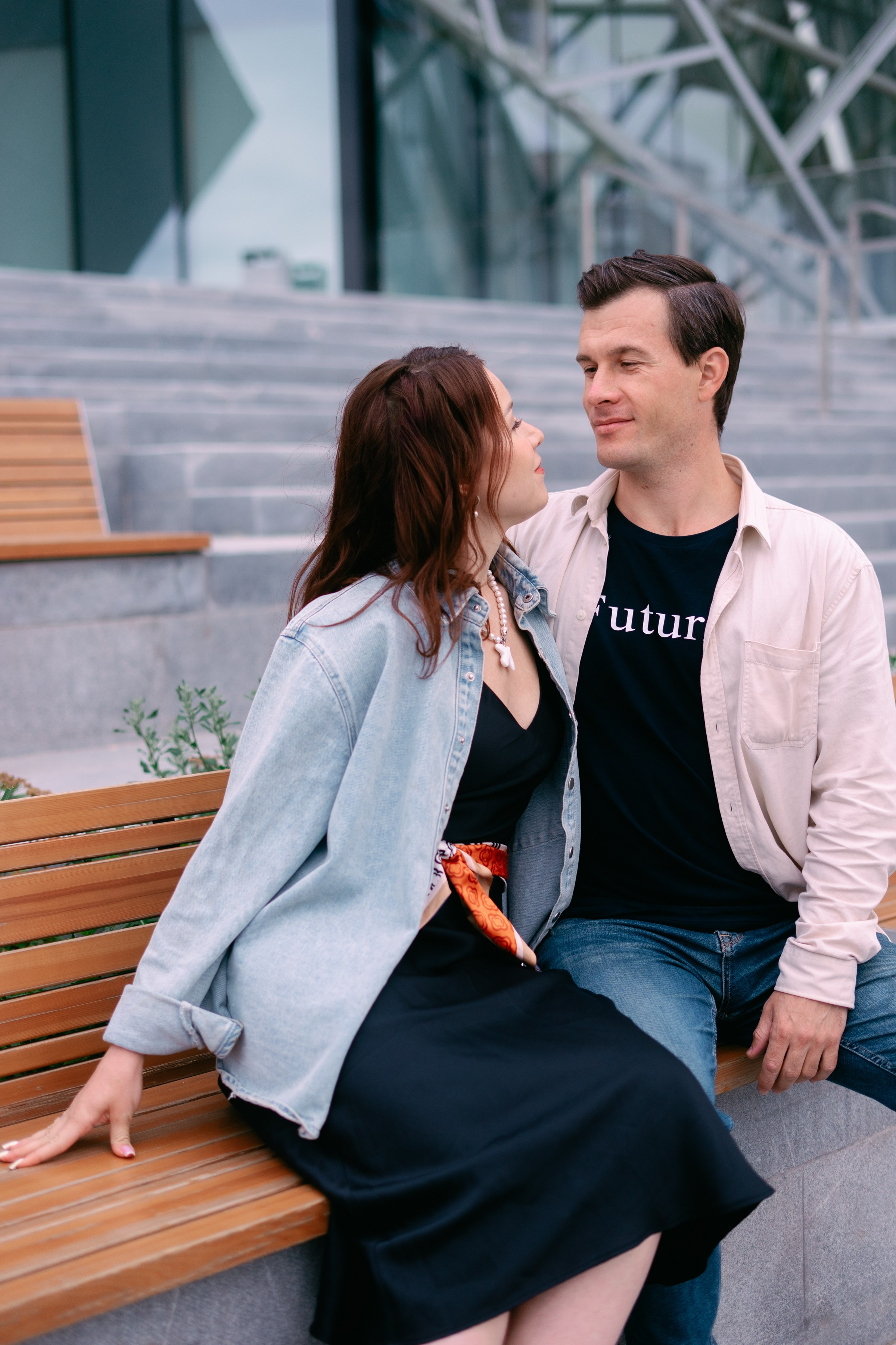 У театра Камала. Фотограф в Казани Алсу Багабиева