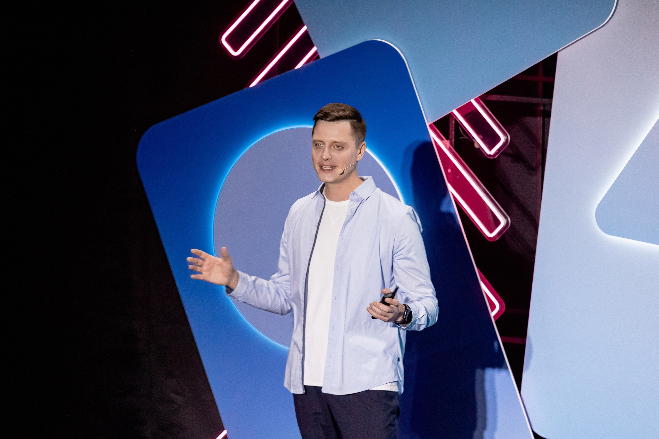 Фотосъёмка выставки/конференции. Репортажный фотограф в Краснодаре Лагута Надежда