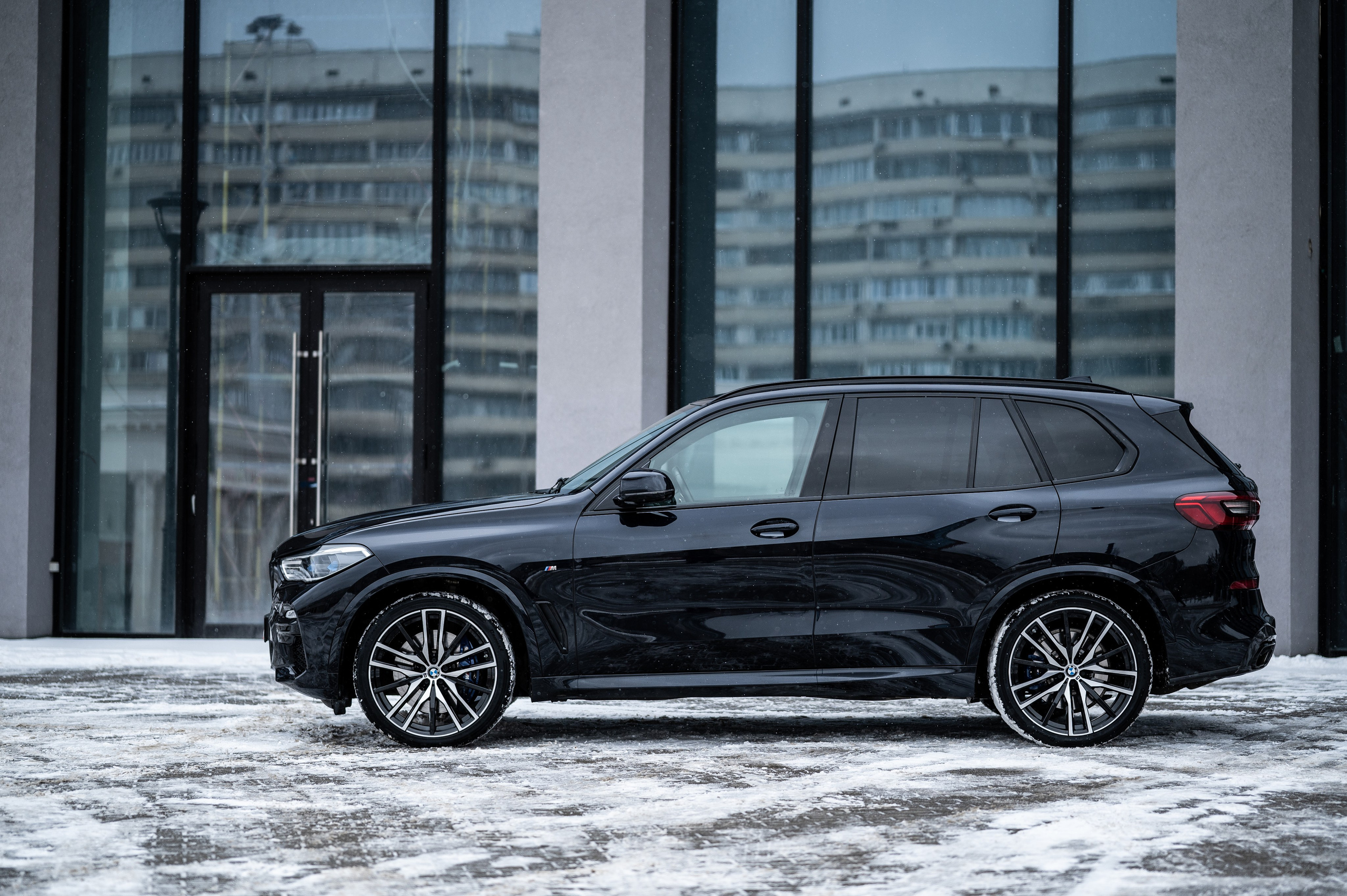 BMW X5 G05 M50i 2021. Автомобильный фотограф в Москве — Сидоров Дмитрий