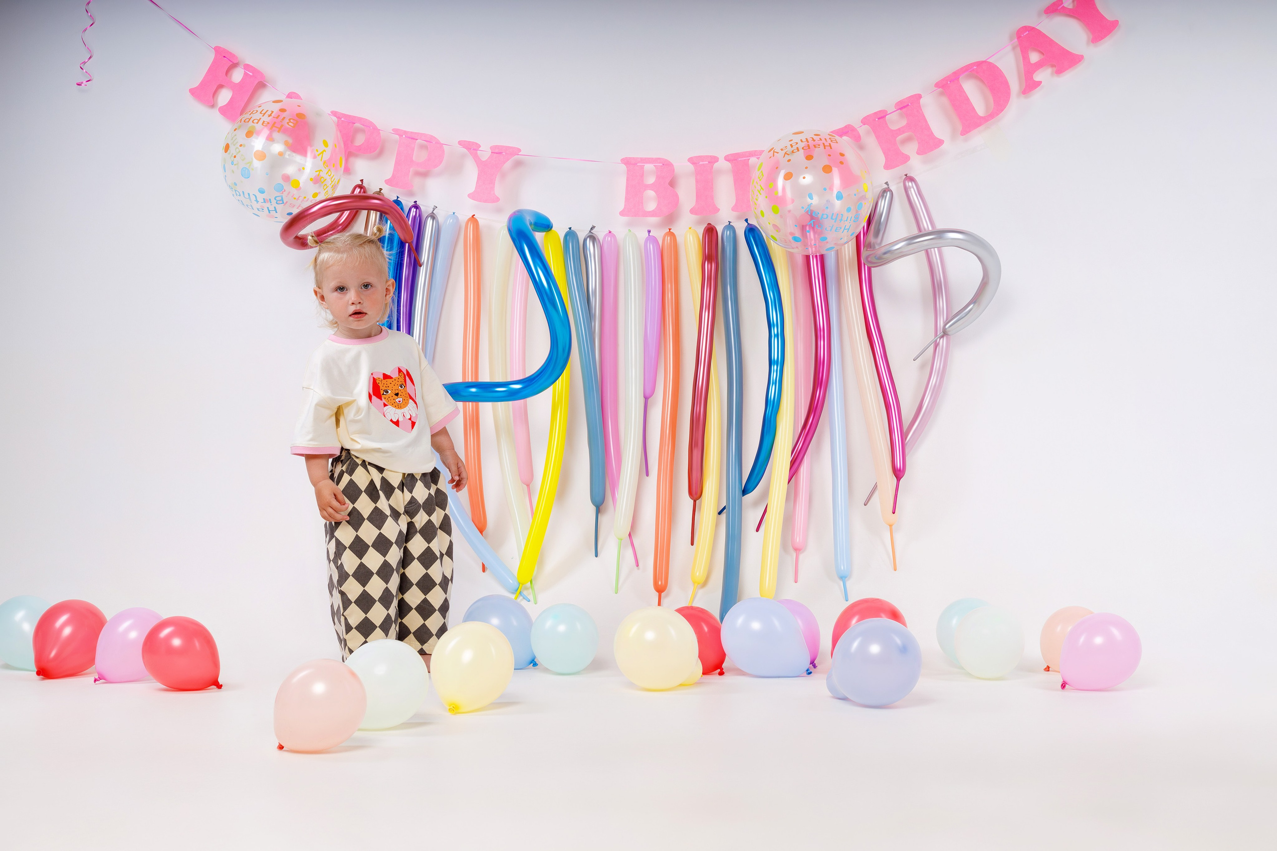 Детская фотосессия на 2 года в Сочи. Детский студийный фотограф Сочи