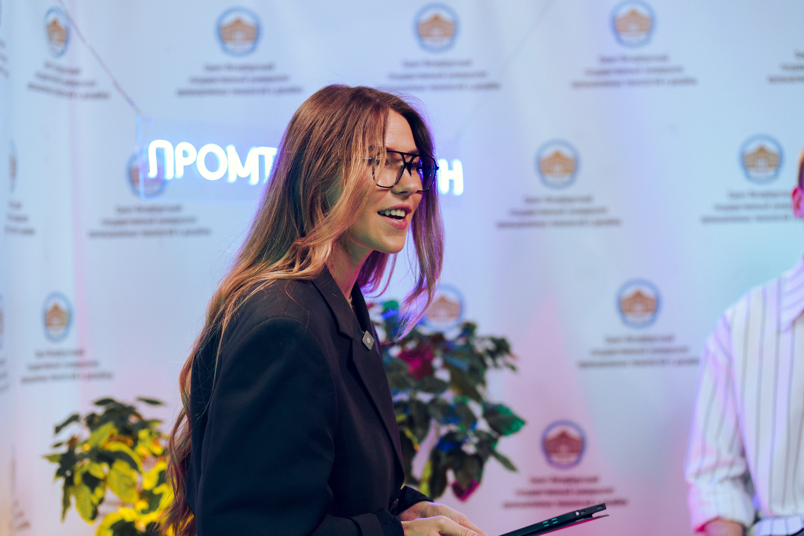 Прием Фест Промтехдизайн 2026. Репортажный и свадебный фотограф Хадеева Алина/Санкт-Петербург