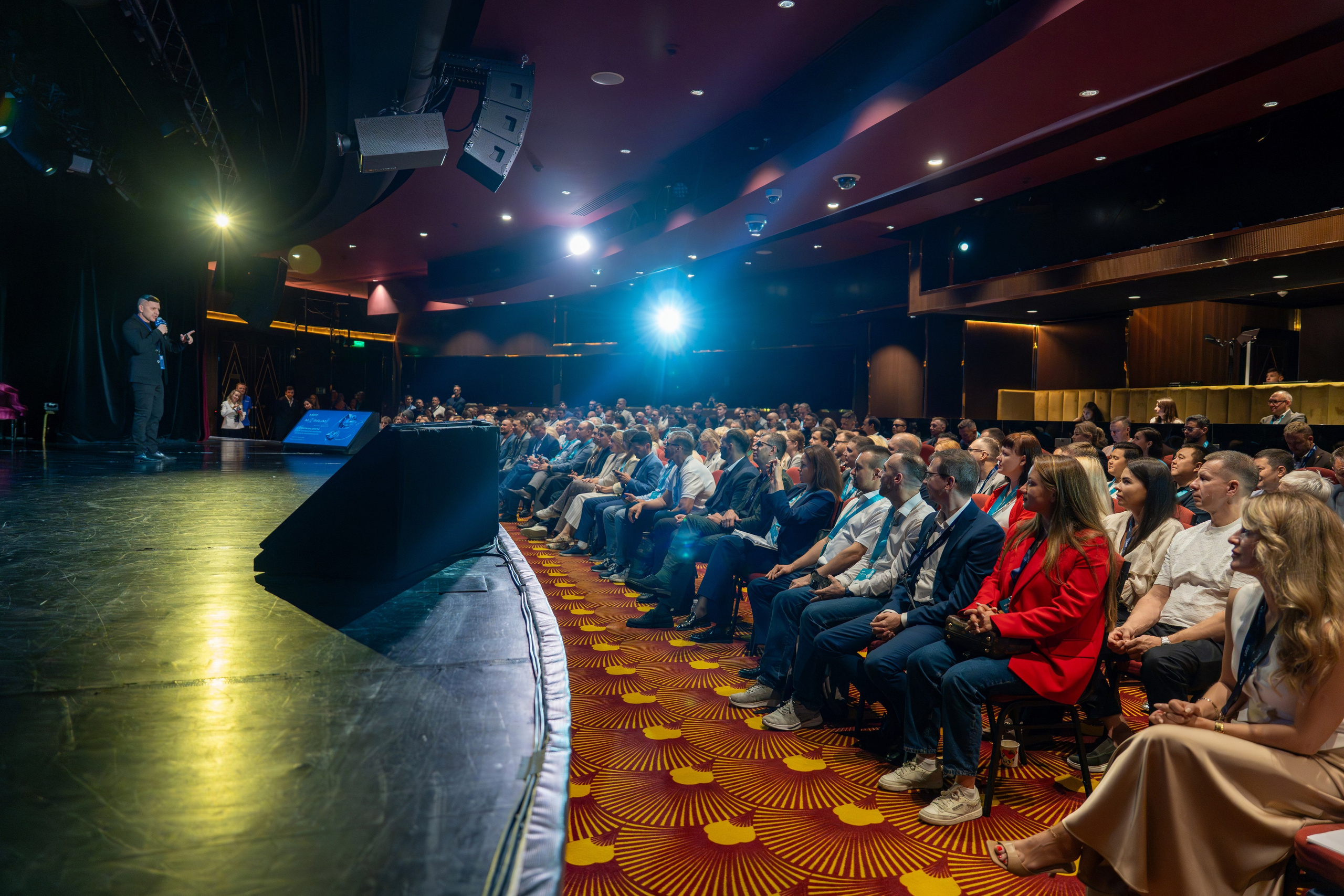 Конференция Axoft в Сочи Казино 2025. Репортажный фотограф в Красной Поляне и Сочи Павлюченко Екатерина