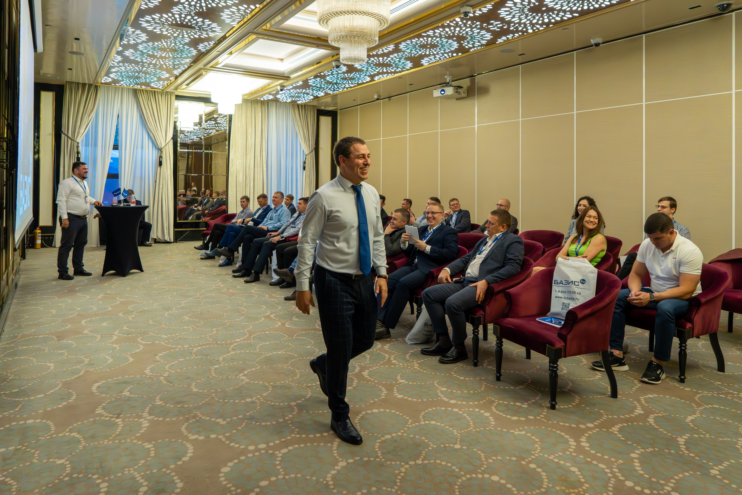 MICE мероприятие для компании «Базис». Репортажный фотограф в Красной Поляне и Сочи Павлюченко Екатерина