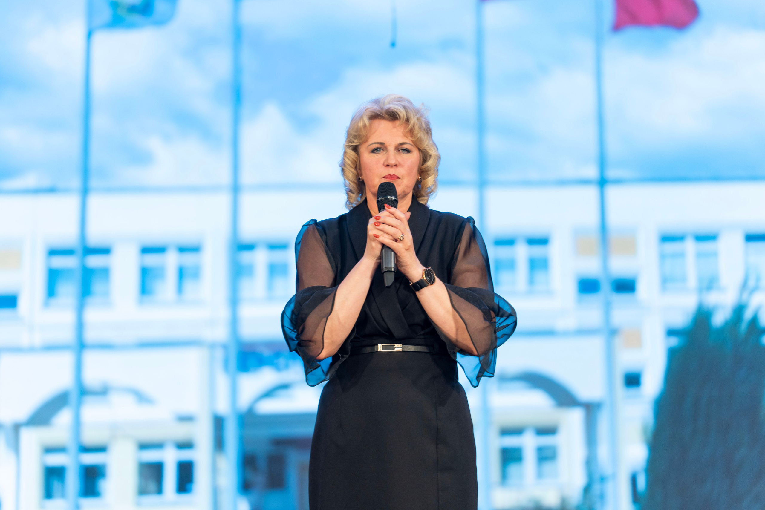 Выдача аттестатов 9 классы. Фотограф Юлия Попова