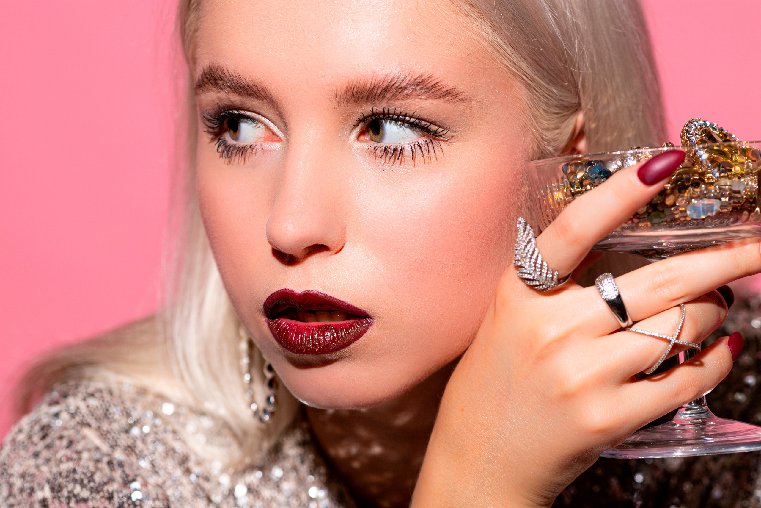 Ясмин Кристовская фэшн история в Новый год. Психолог, фотограф Мария Черницкая