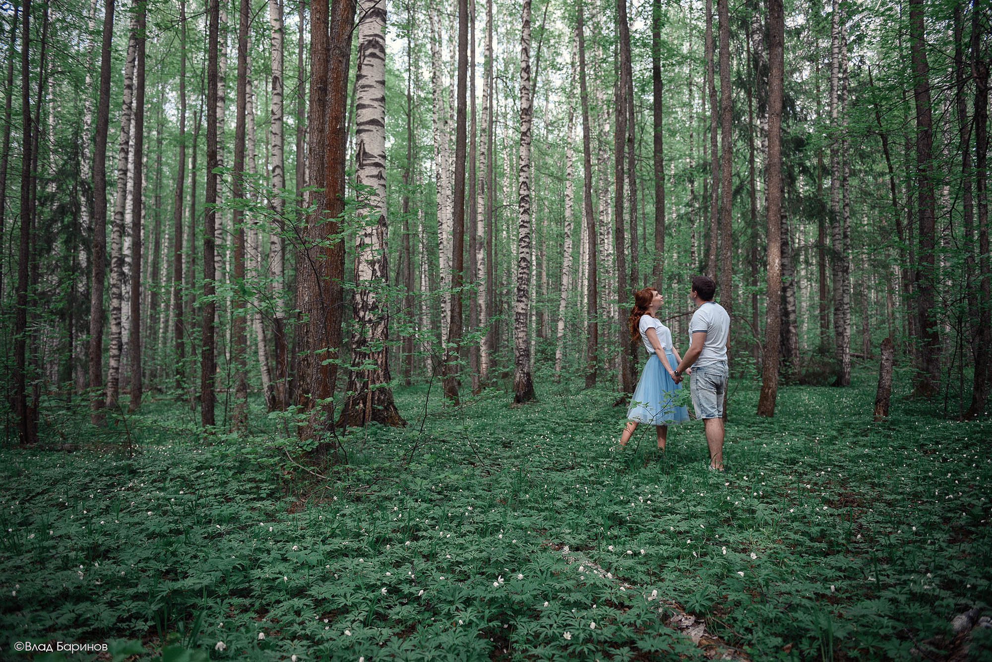 майская фотосессия в цветущем саду