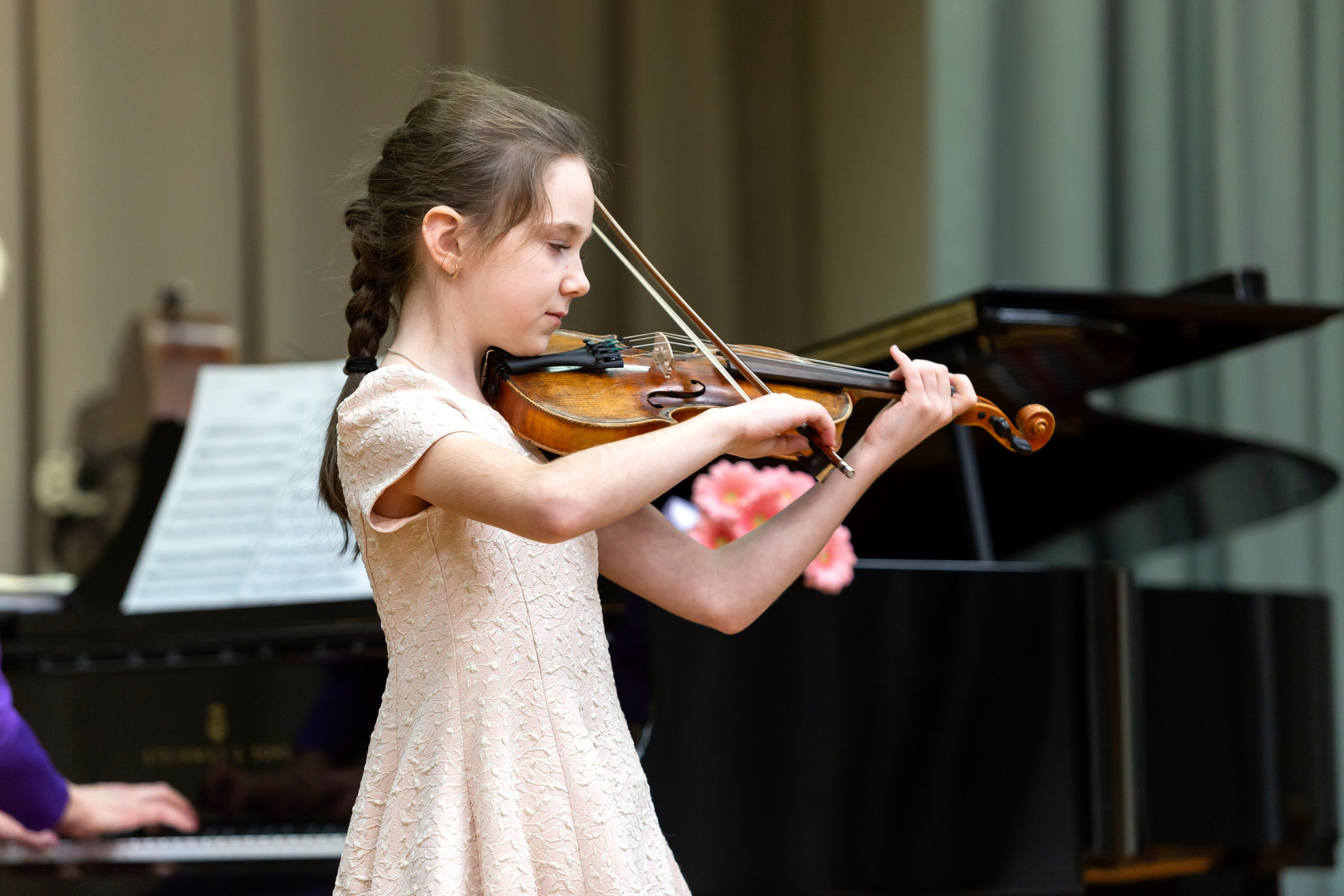 Музыкальный концерт струнных инструментов. Репортажный фотограф в Москве
