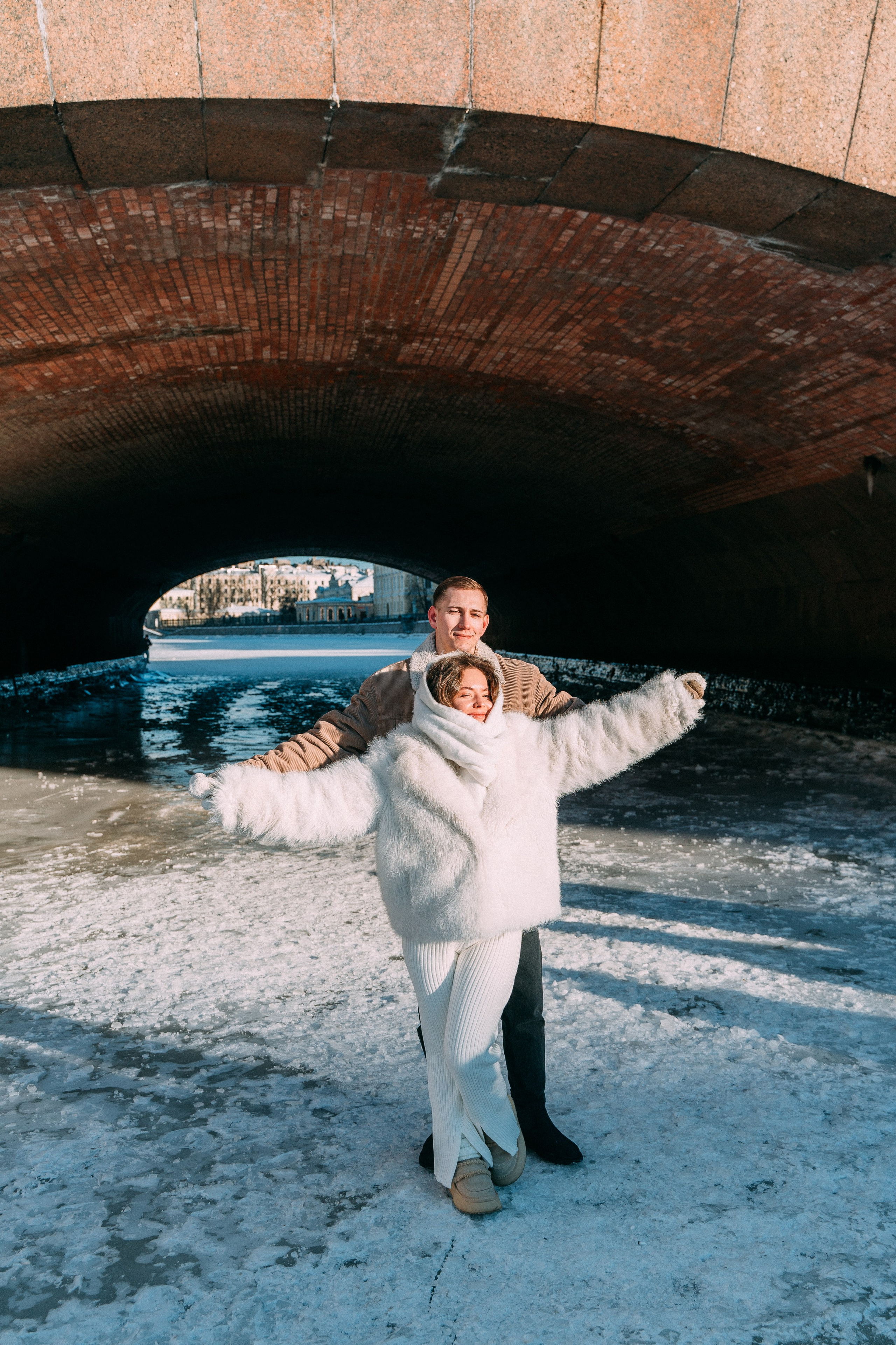 Лавстори на льду по рекам и каналам Санкт-Петербурга