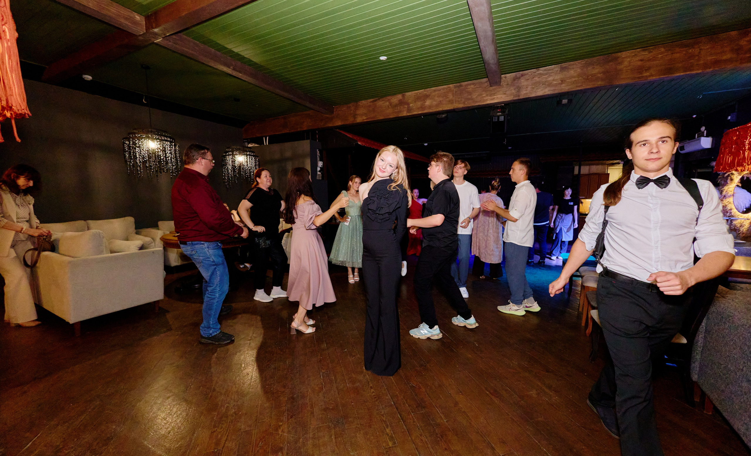 Выпускной 35 Сош. Фотограф Выпускные альбомы Таганрог Сергей Коробченко