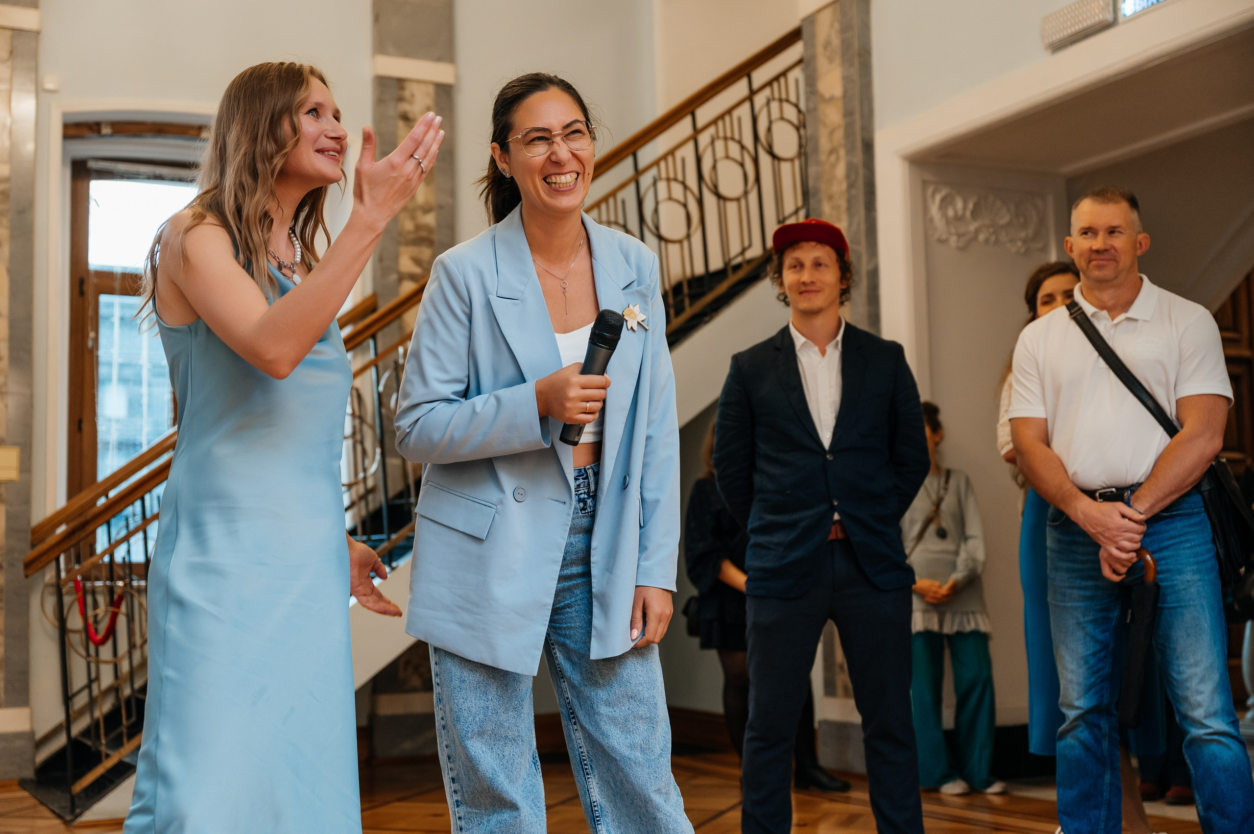 Открытие выставки Кати Васильевой в Молодежном театре. Wedding and family photographer USA