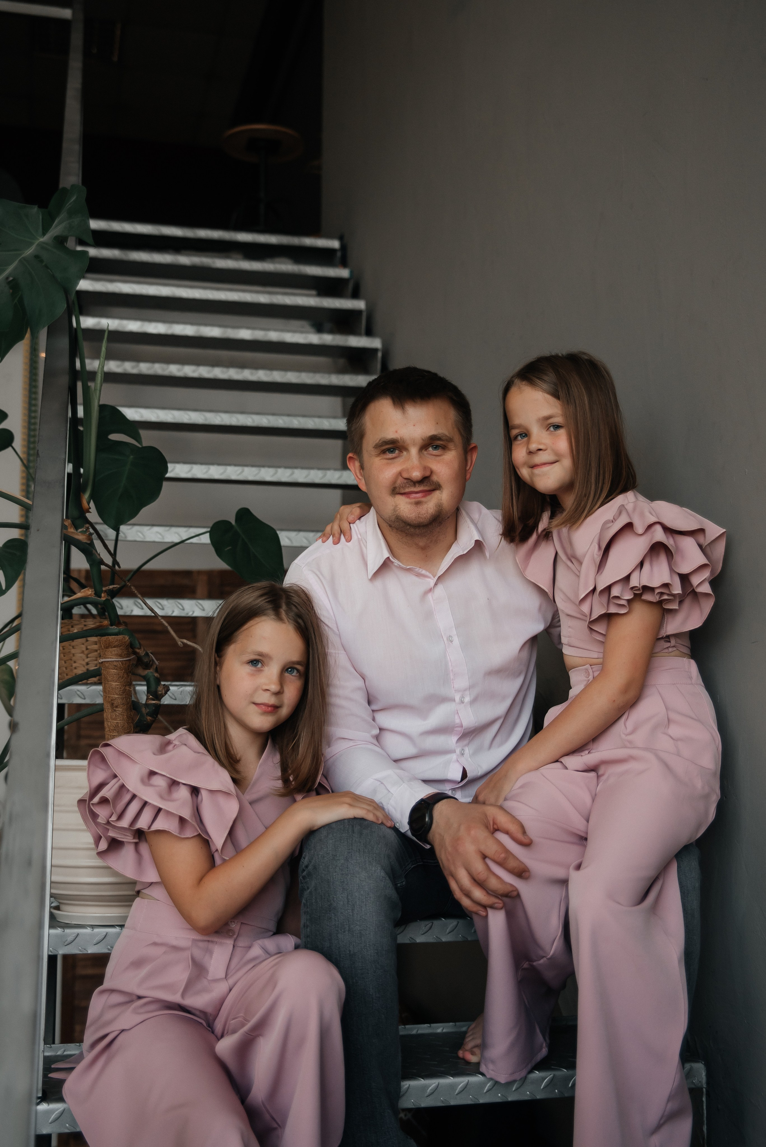 Семейная студийная. Свадебный и семейный фотограф в городе Смоленске