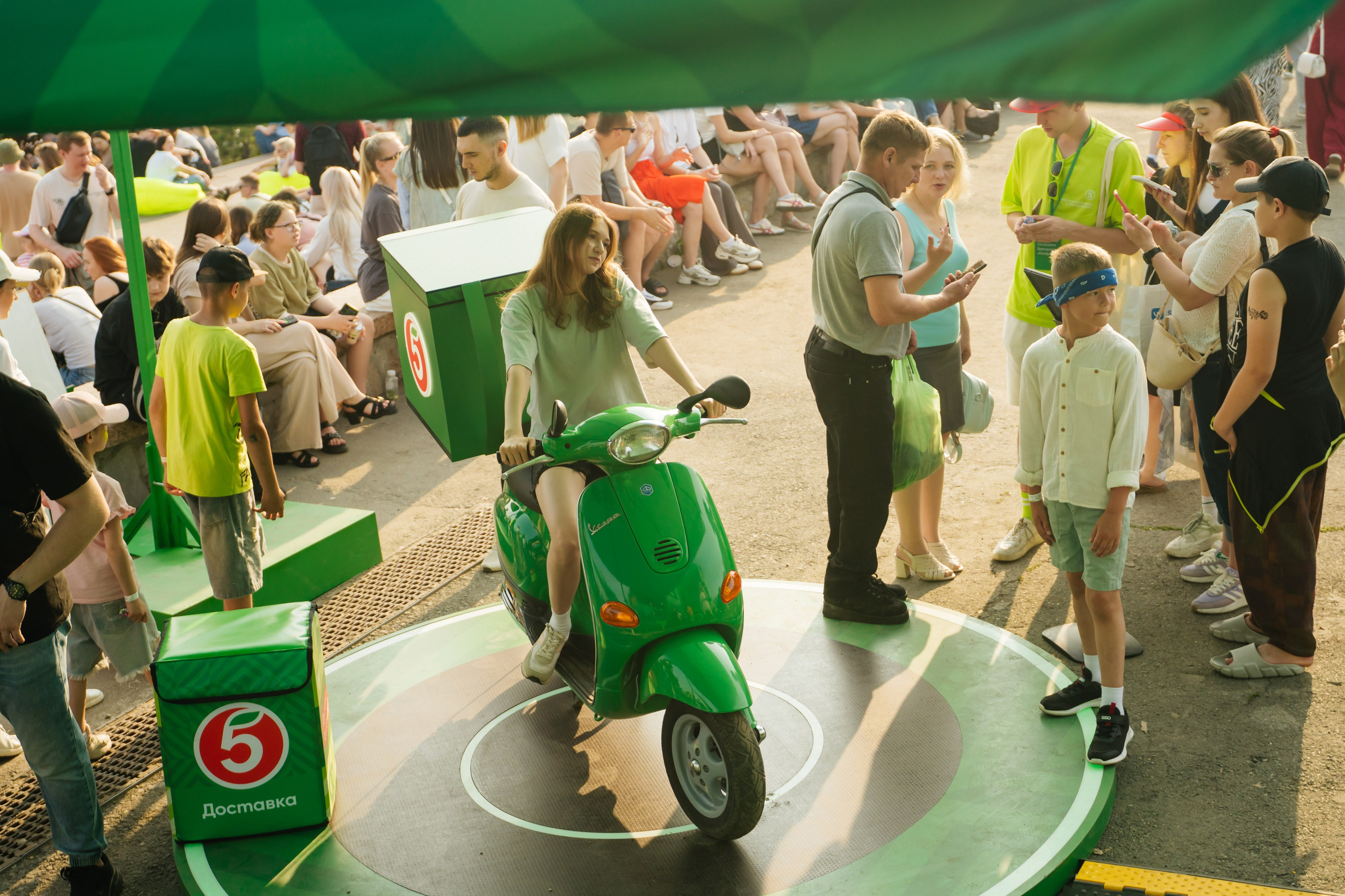 Пятерочка на VK фесте. Видеограф и Фотограф в Челябинске Ксения и Владимир Рюмины