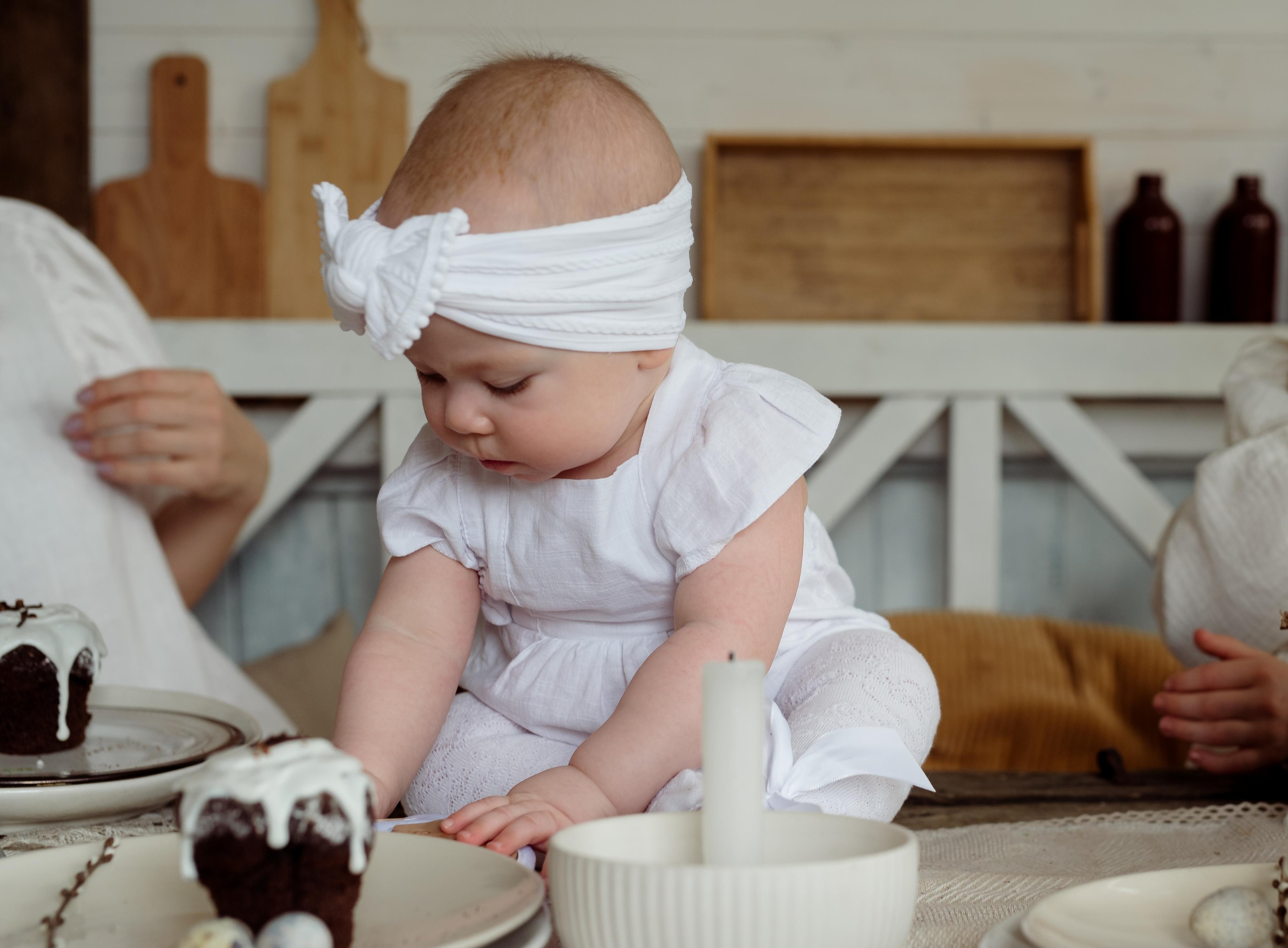 Mother with daughters. Family and content photographer