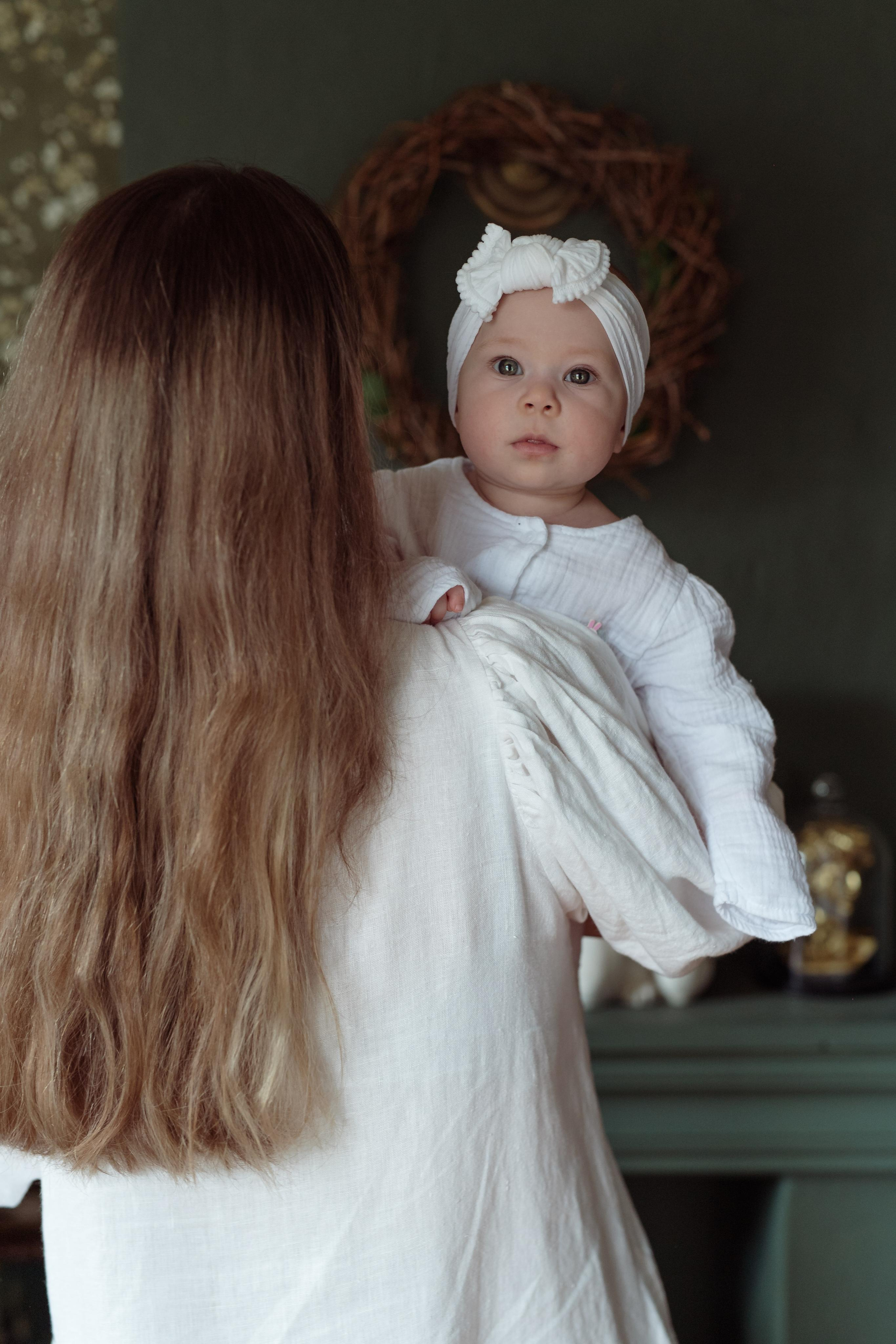 Mother with daughters. Family and content photographer