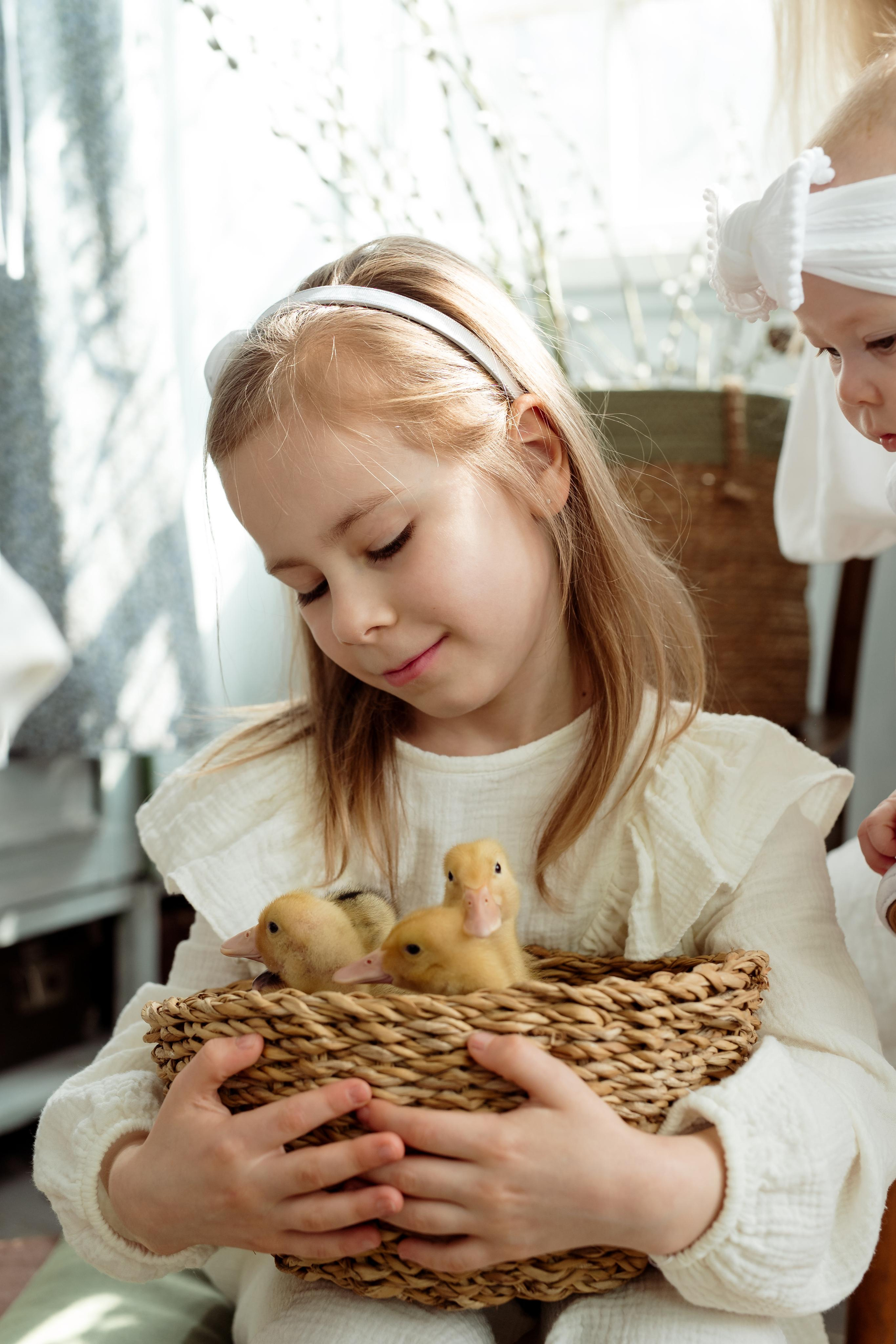 Mother with daughters. Family and content photographer