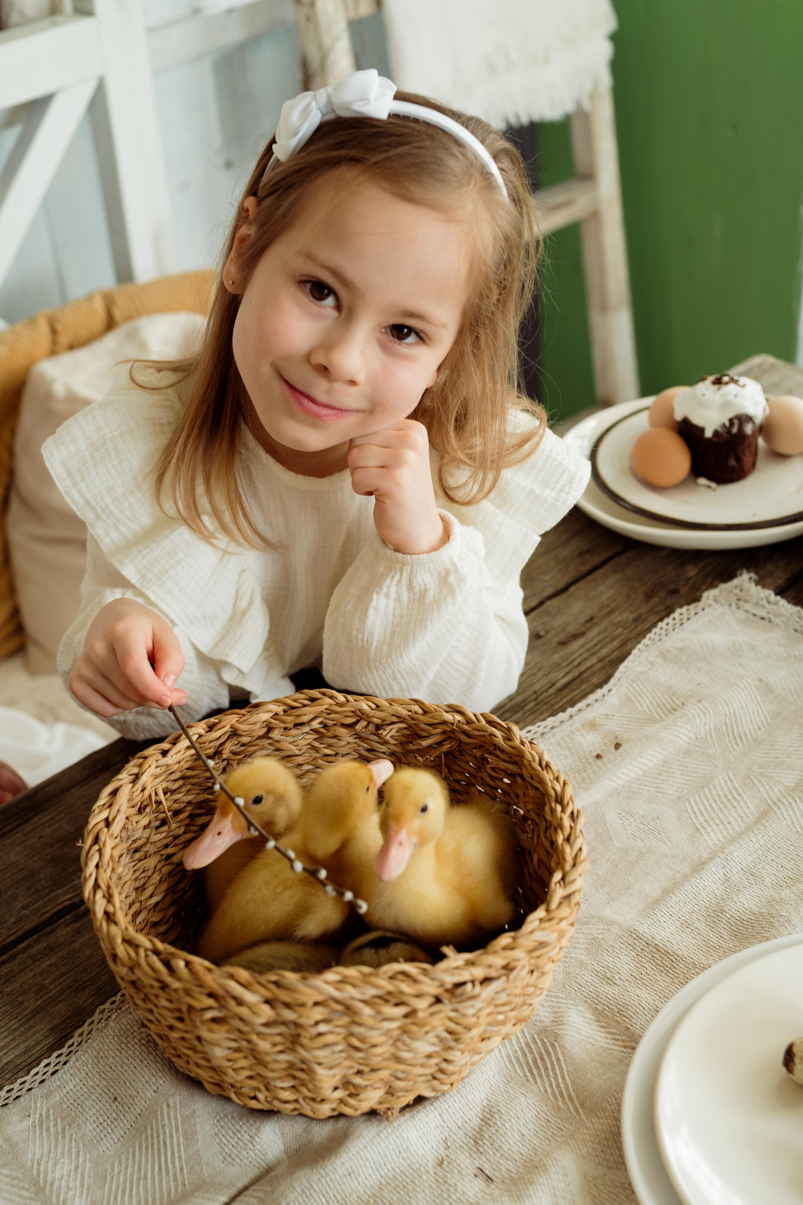 Mother with daughters. Family and content photographer