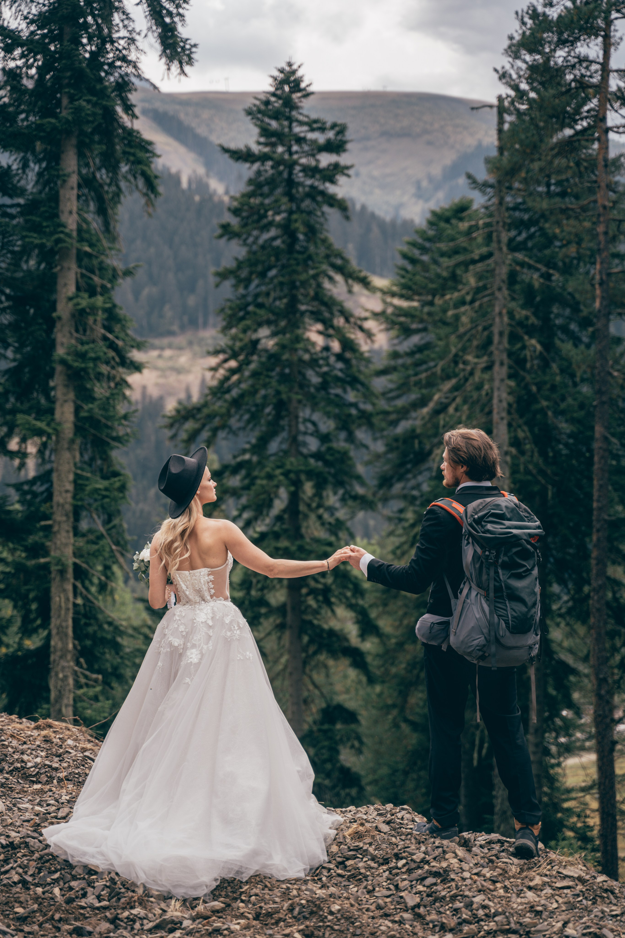 Индивидуальная фотосессия в горах Фотограф КМВ Пятигорск, Железноводск, Ессентуки, Кисловодск Архыз Домбай Горы. Фотограф КМВ|ГОРЫ Пятигорск Железноводск Ессентуки Кисловодск Домбай Архыз Эльбрус