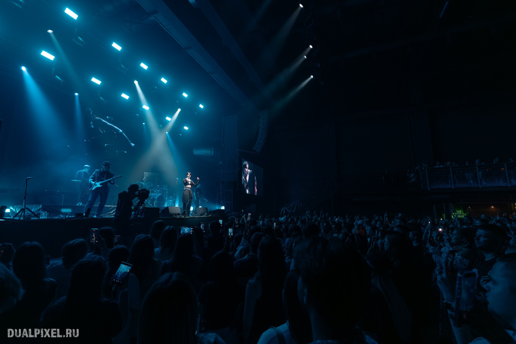 Mona. Магия музыки в кадре: Концертная Фотография